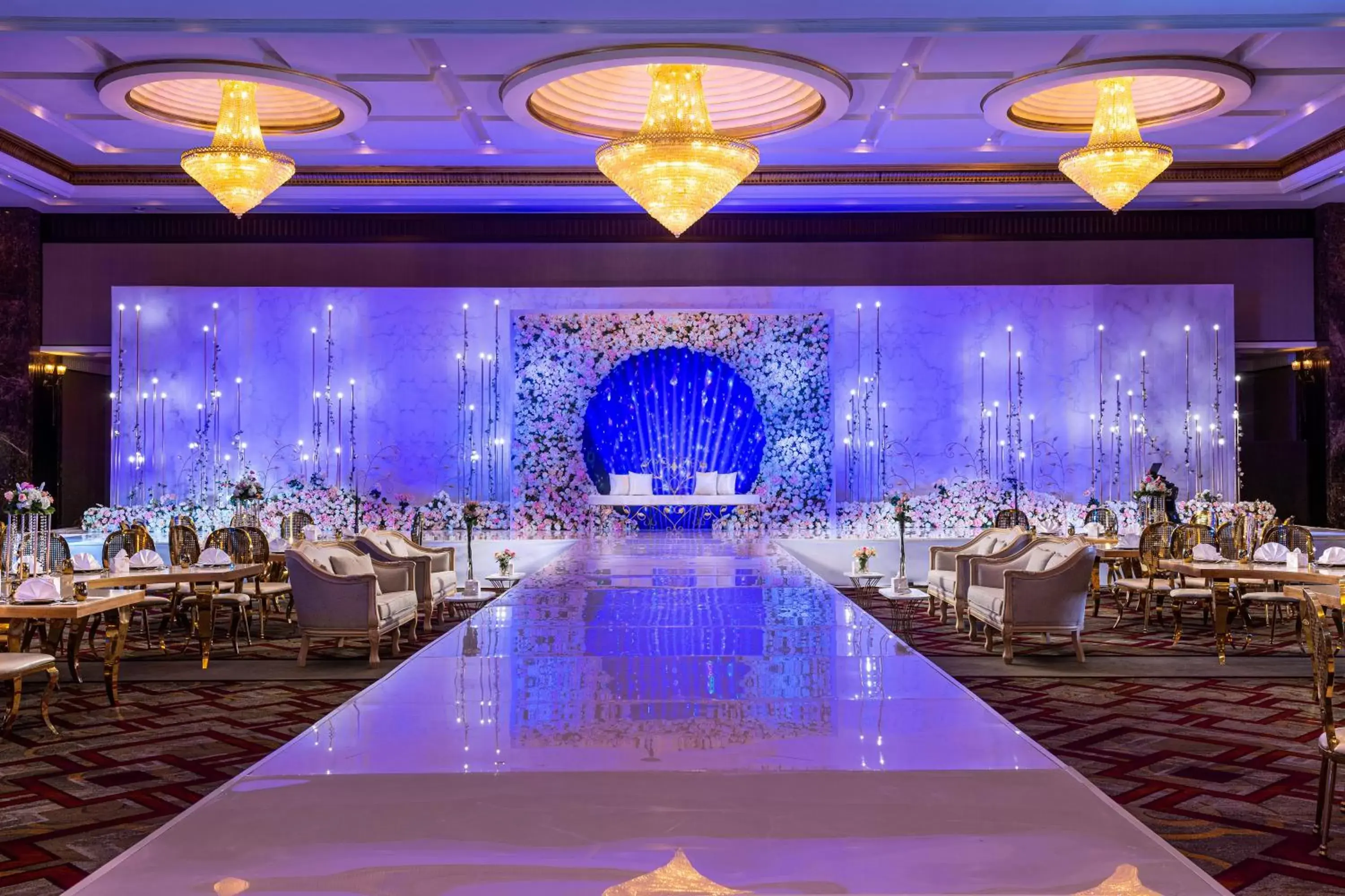 Banquet/Function facilities, Swimming Pool in Beach Rotana - Abu Dhabi