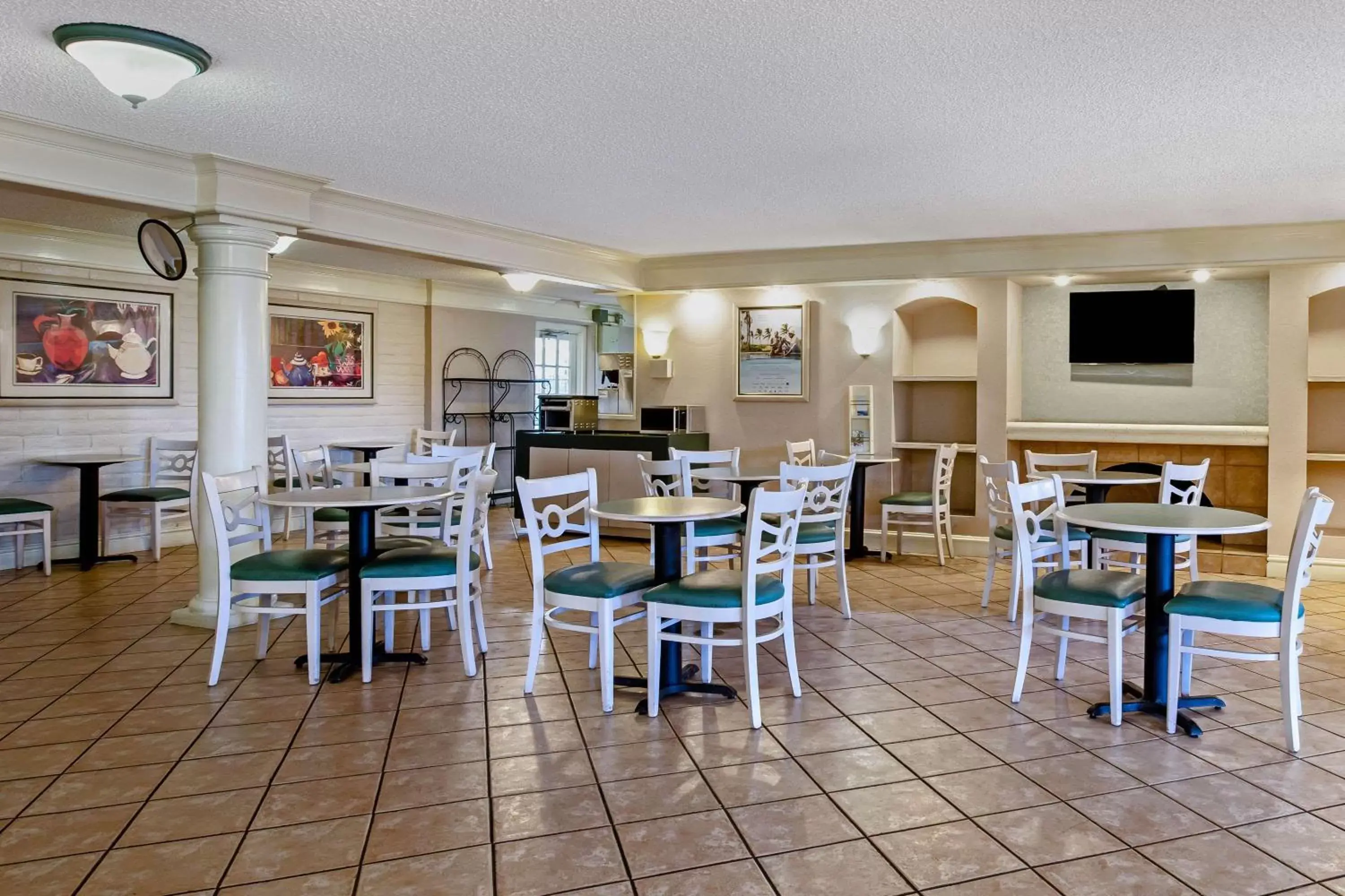 Lobby or reception, Restaurant/Places to Eat in La Quinta Inn by Wyndham Stockton