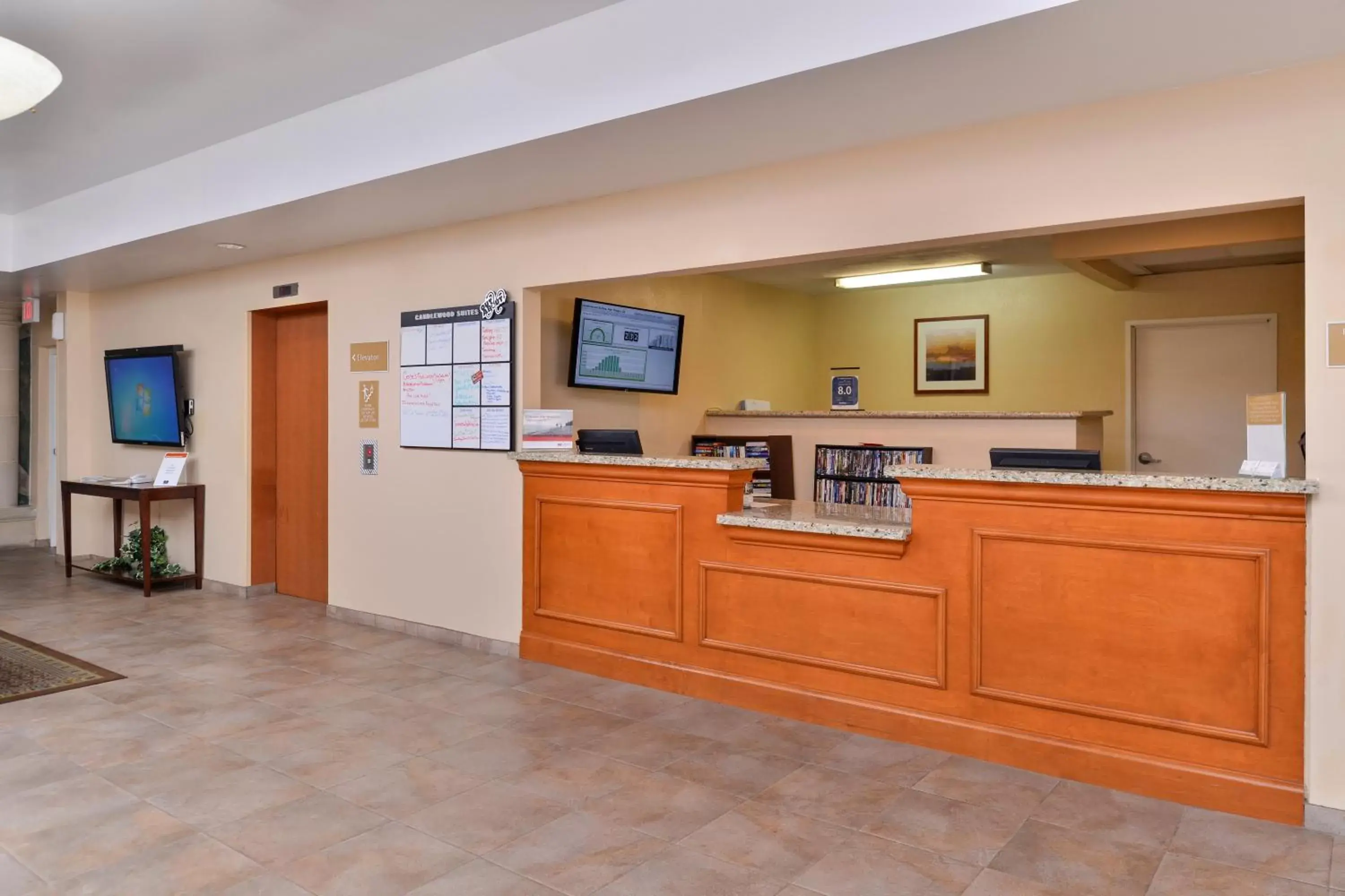 Property building, Lobby/Reception in Candlewood Suites San Diego, an IHG Hotel