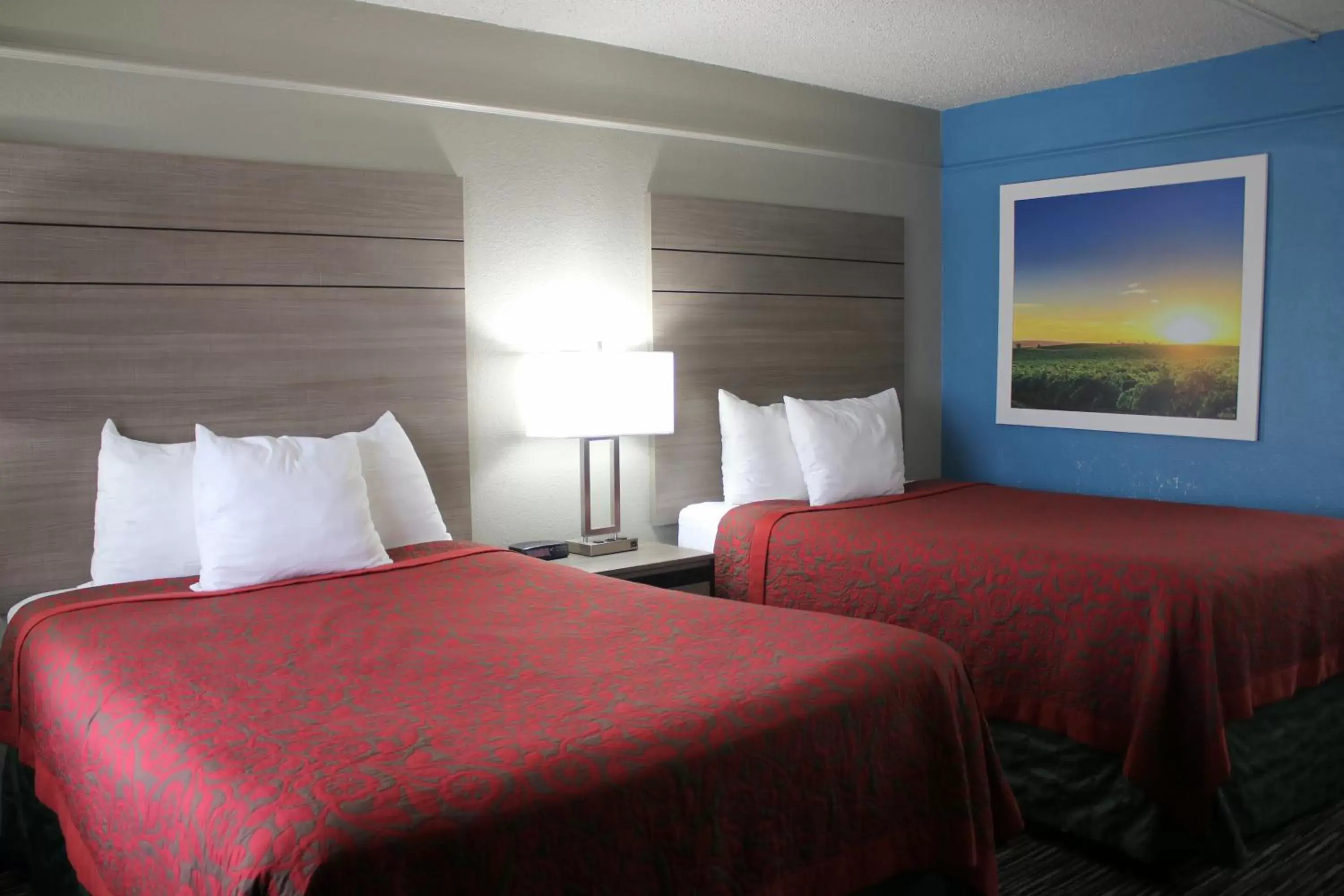 Photo of the whole room, Bed in Days Inn by Wyndham N.W. Medical Center