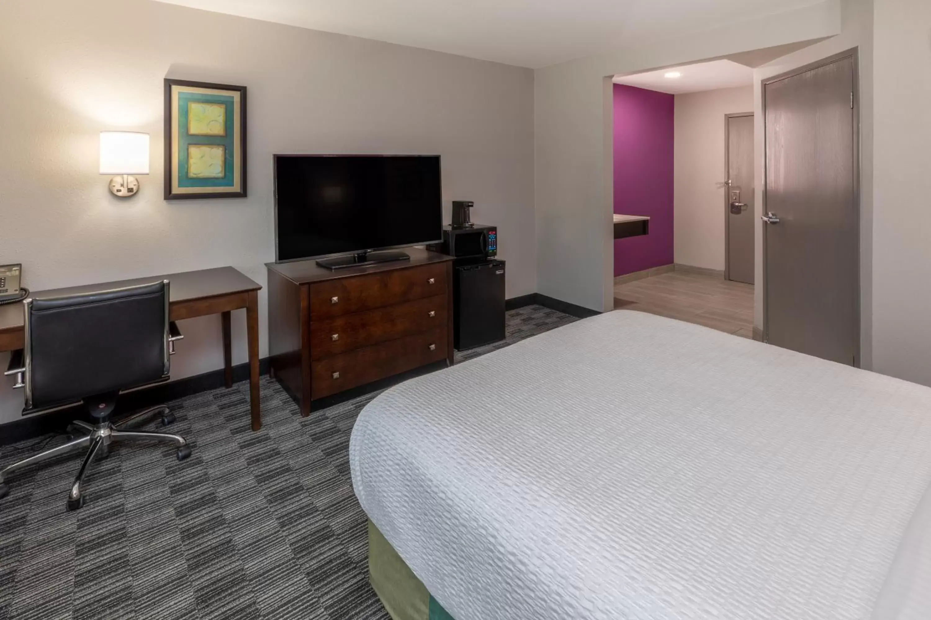 TV and multimedia, Bed in La Quinta by Wyndham Houston NW Brookhollow