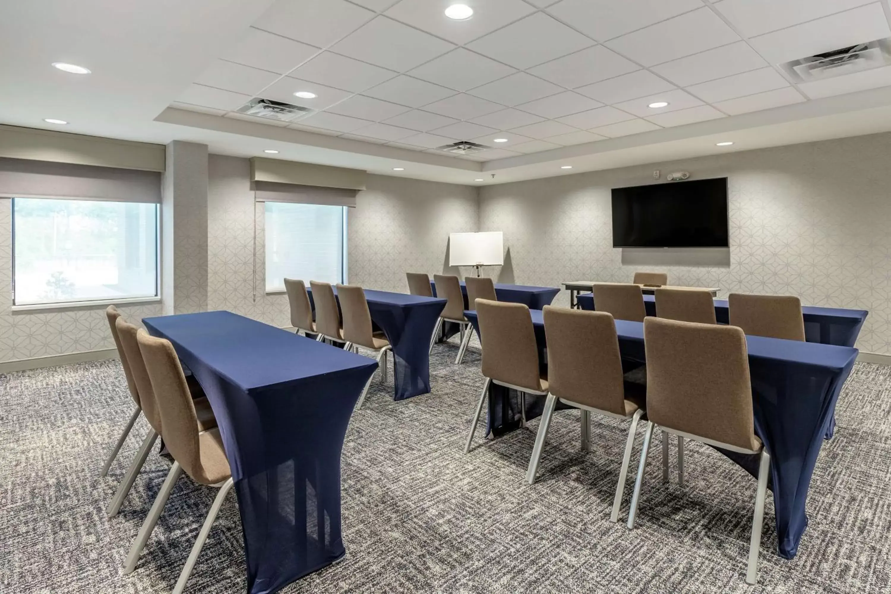 Meeting/conference room in Hampton Inn By Hilton Camden, Sc