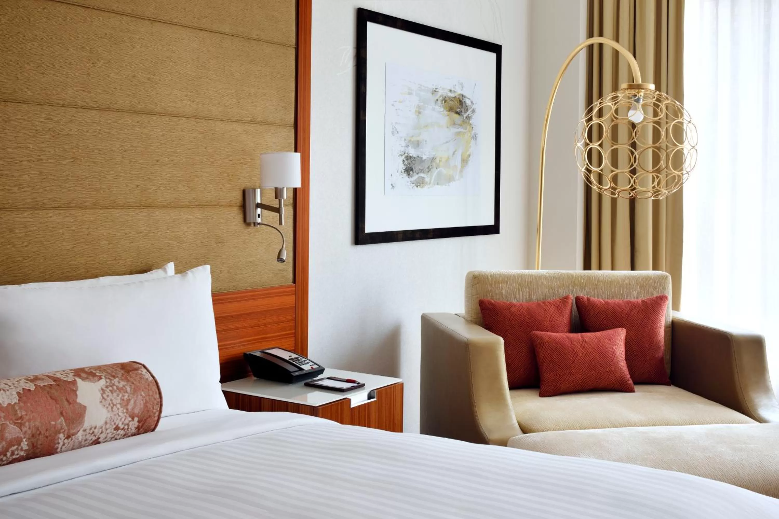 Bed in Marriott Hotel Downtown Abu Dhabi