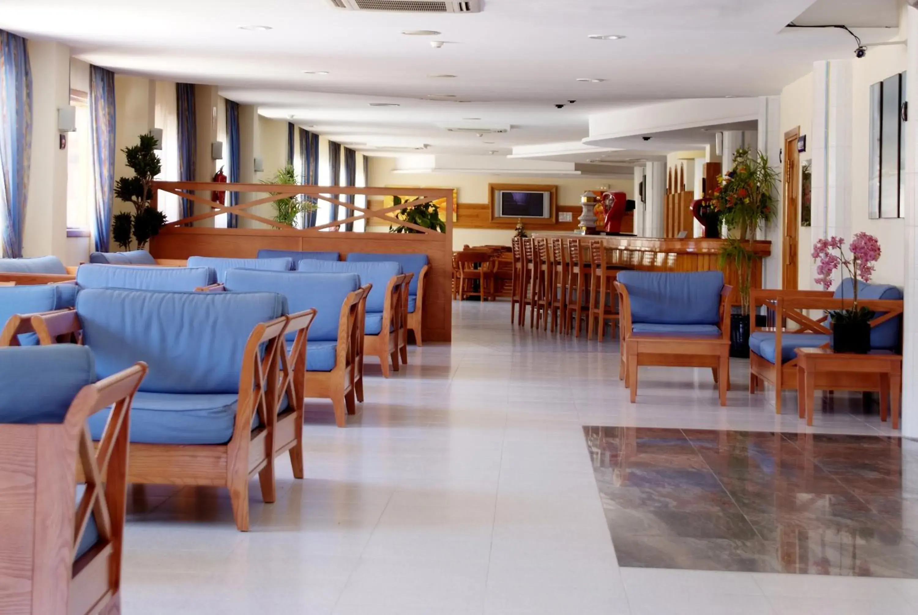 Lobby or reception, Restaurant/Places to Eat in Invisa Ereso All Inclusive