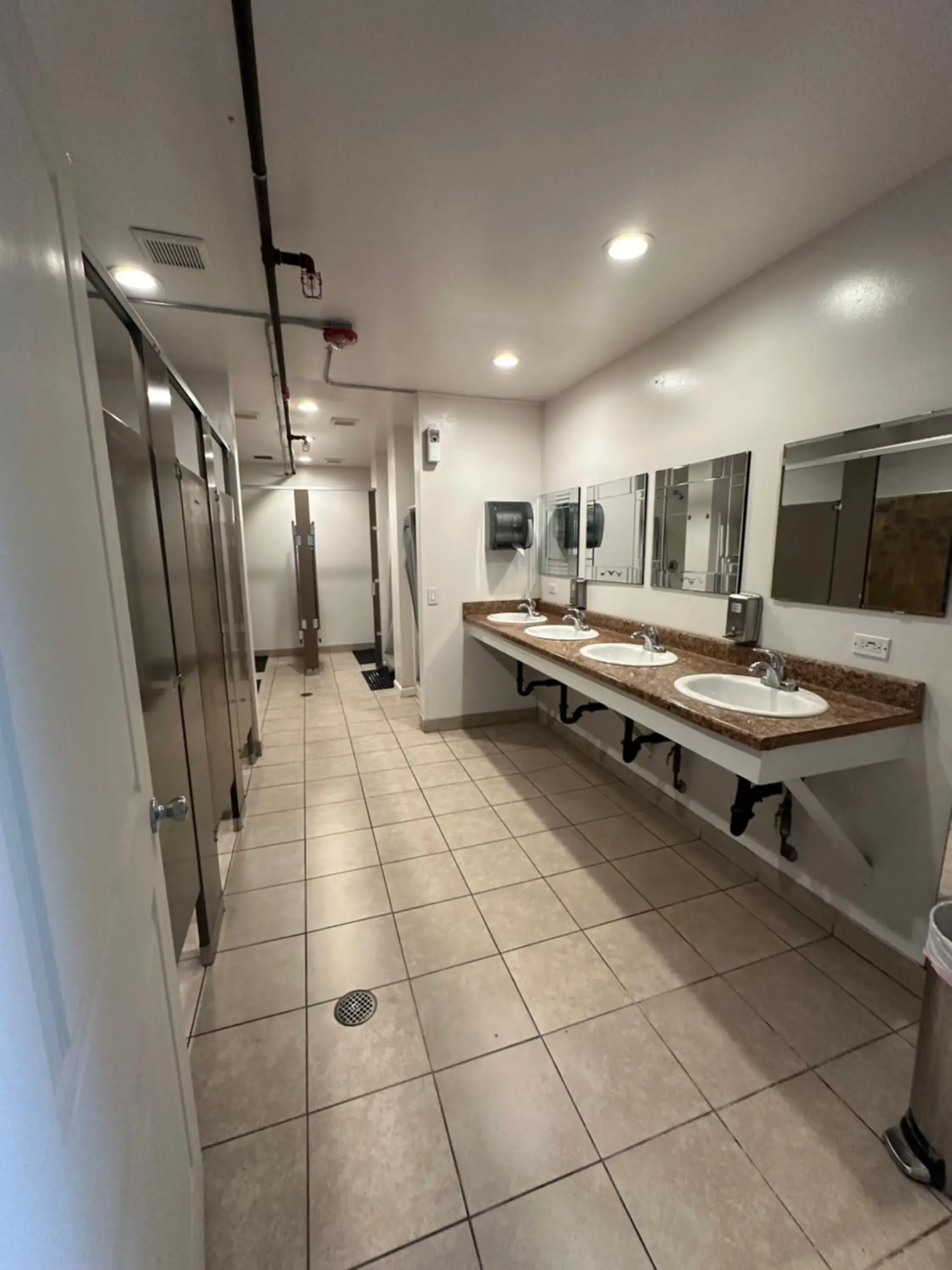 Bathroom in House of Trestles