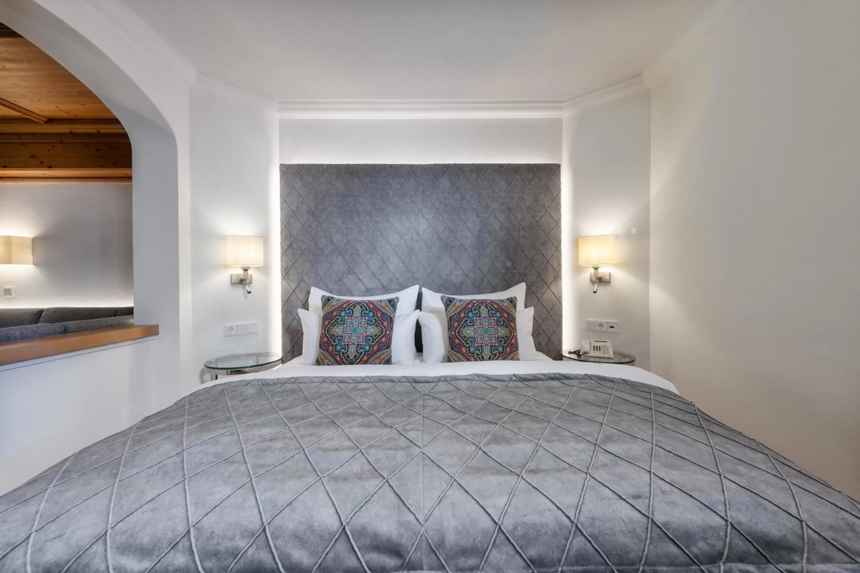 Bedroom, Bed in Alpines Lifestyle Hotel Tannenhof