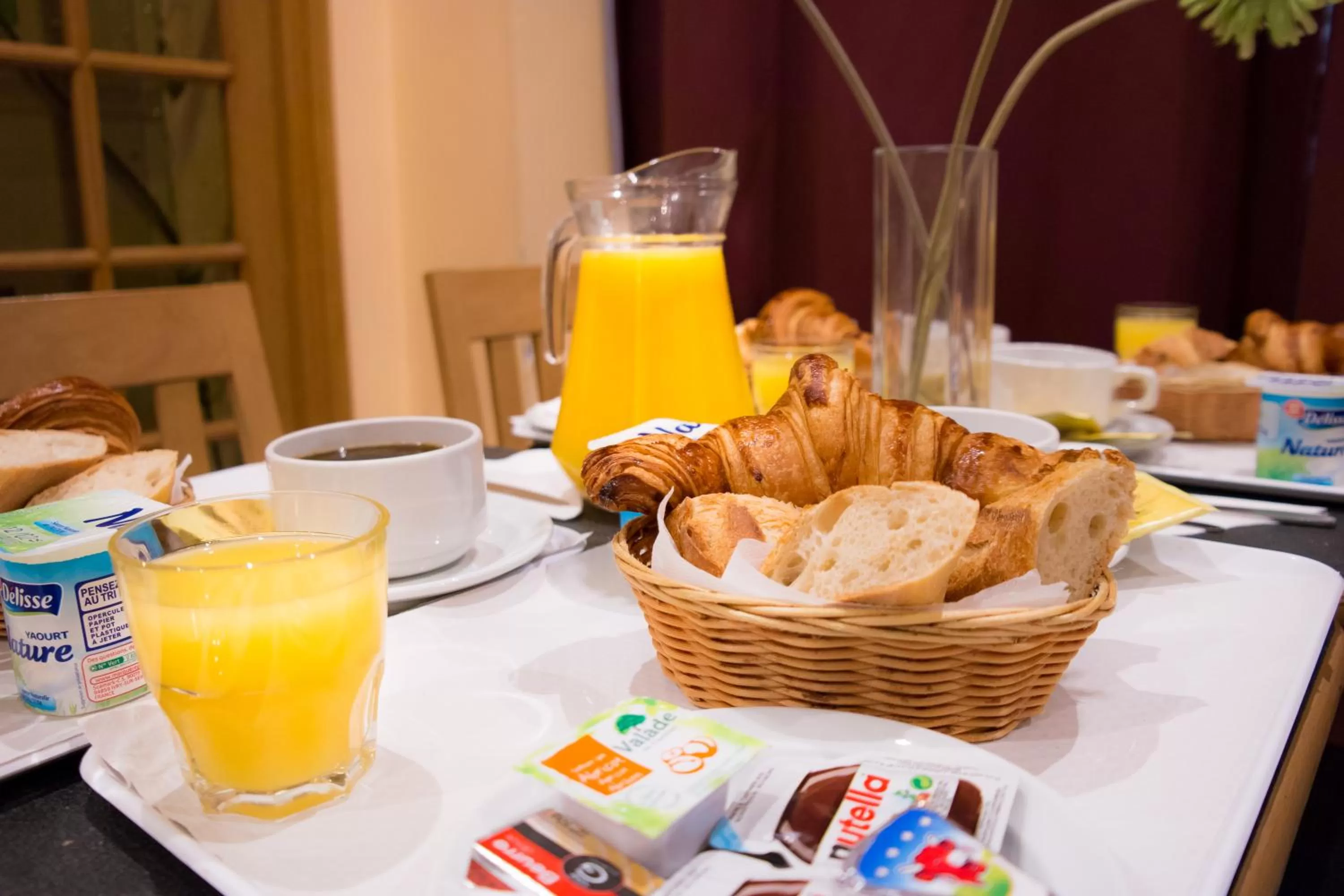 Continental breakfast in Hotel Audran