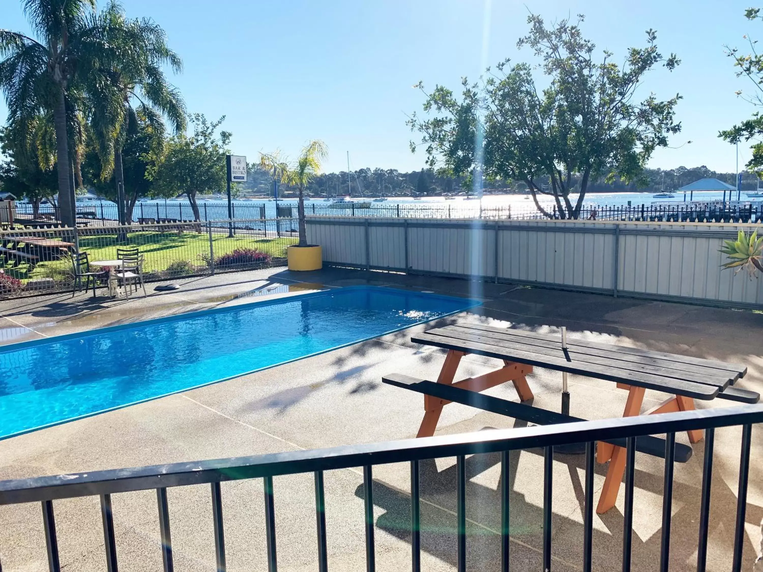 Pool view, Swimming Pool in Mariners on the Waterfront