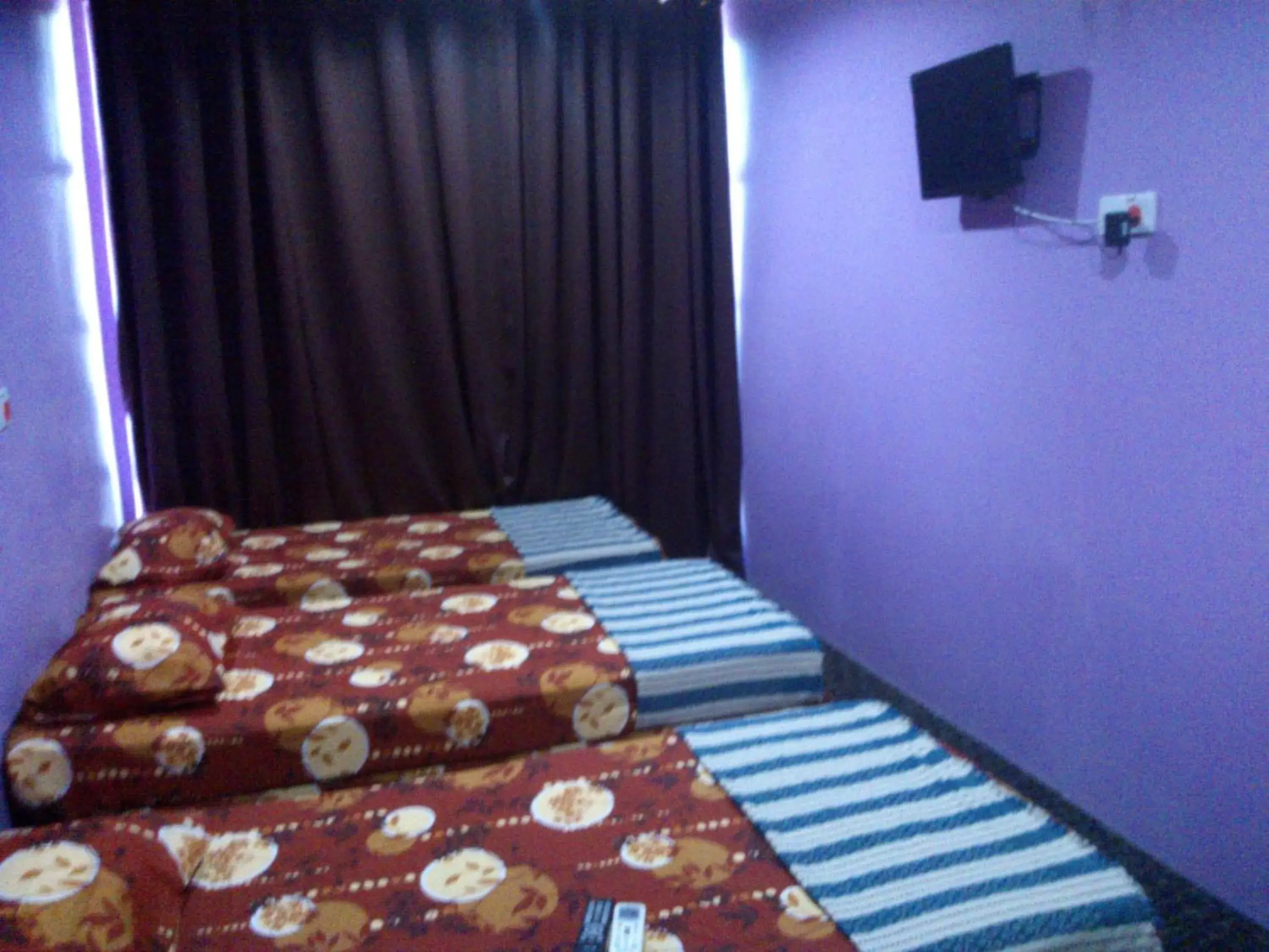 Bedroom, TV/Entertainment Center in Hijrah Hotel