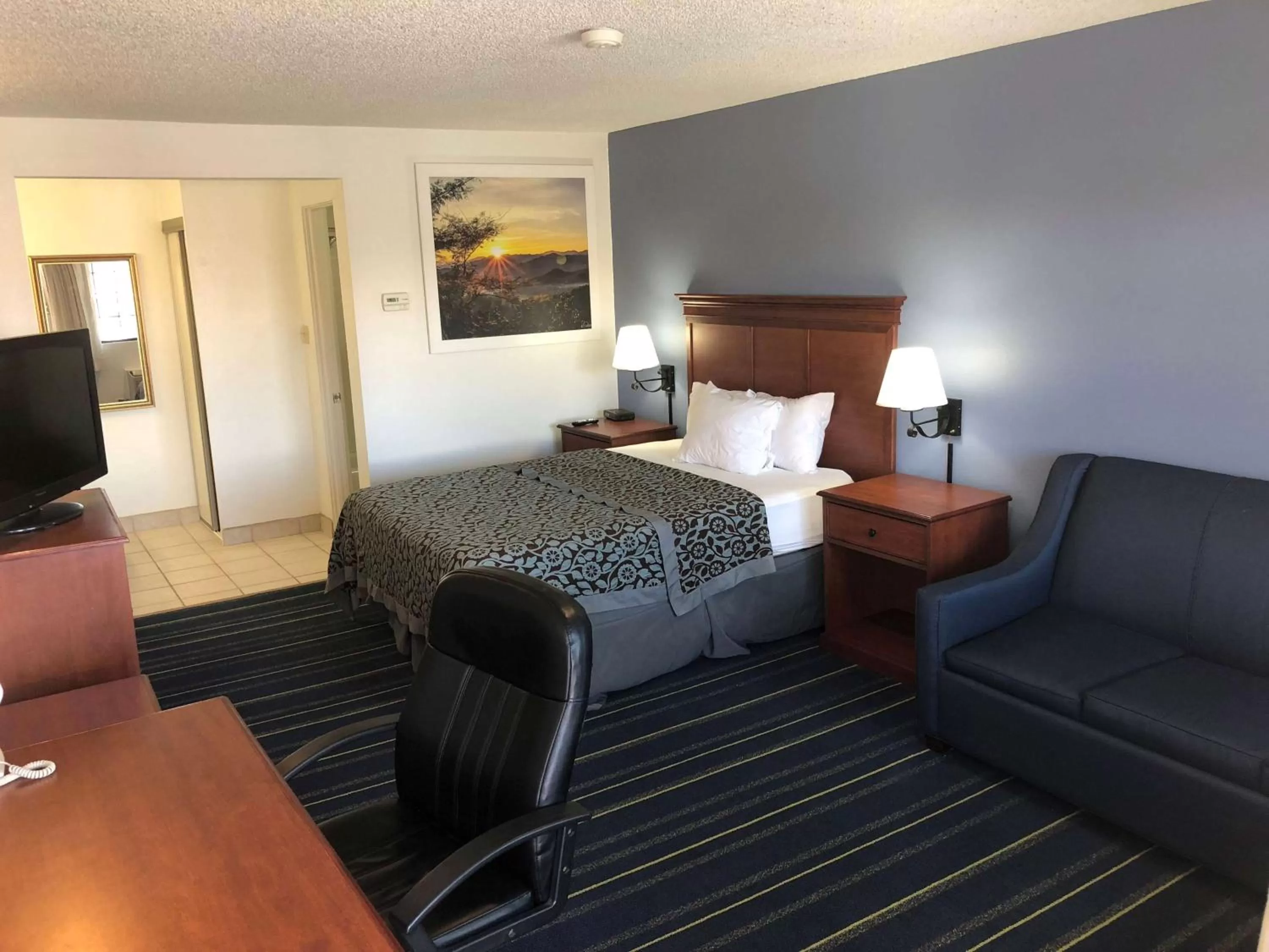 Photo of the whole room in Days Inn by Wyndham Grand Junction