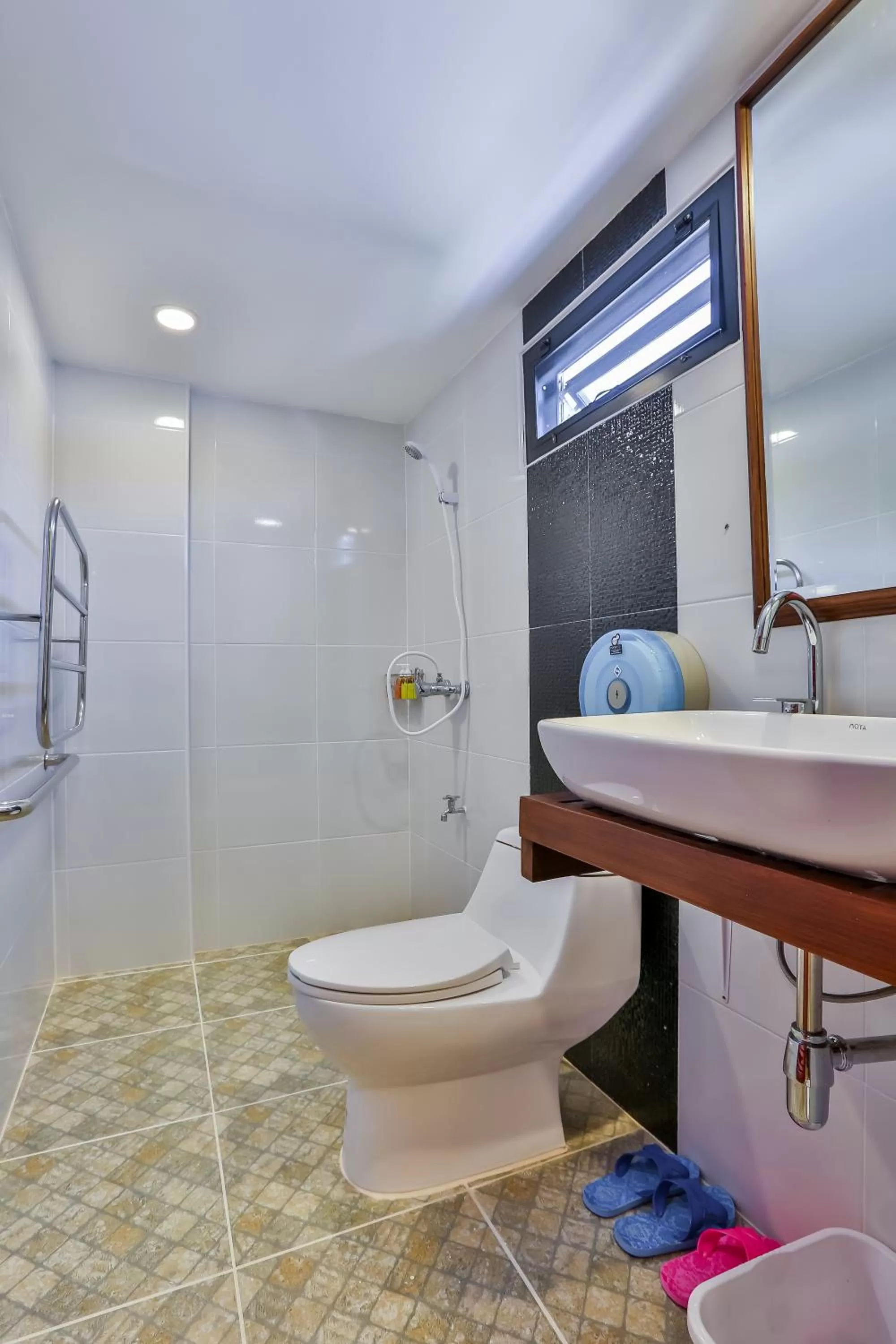 Toilet in Chedi Home