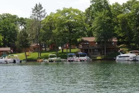 Property building in Clear Lake Resort