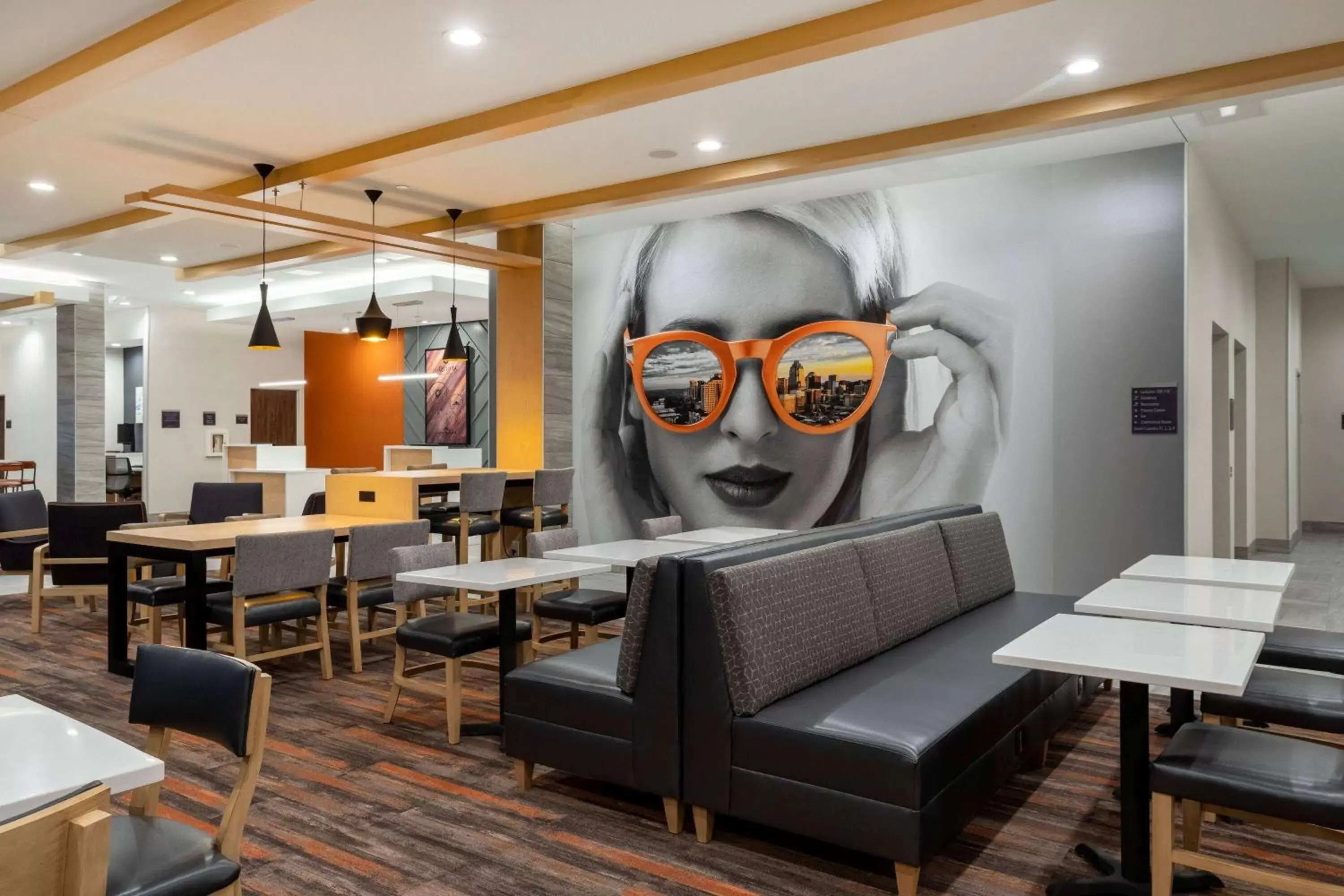 Lobby or reception in La Quinta Inn & Suites by Wyndham Pflugerville