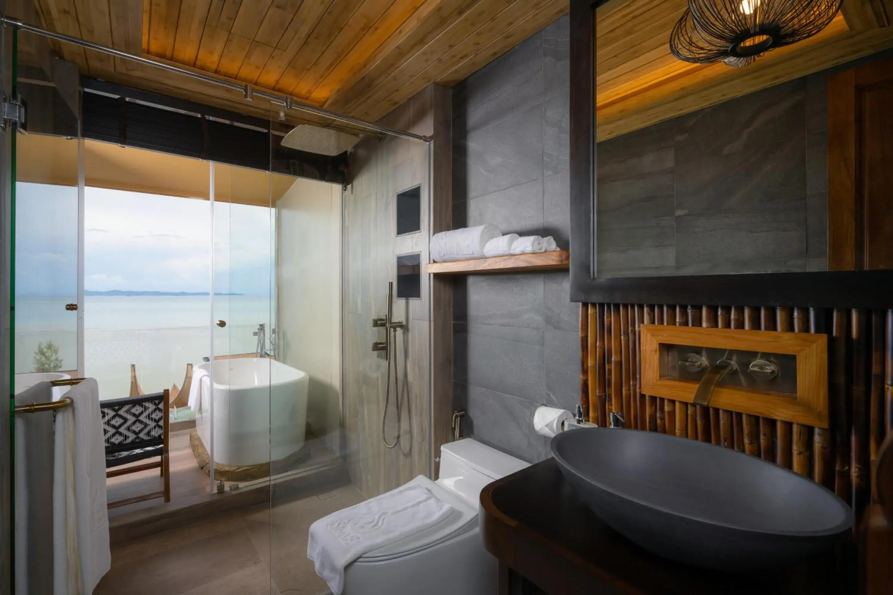 Studio Ocean View Twin Bed in SINAE Phuket Luxury Hotel Studio Ocean View Twin Bed in SINAE Phuket Luxury Hotel