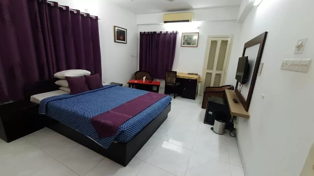 Center Point Apartment