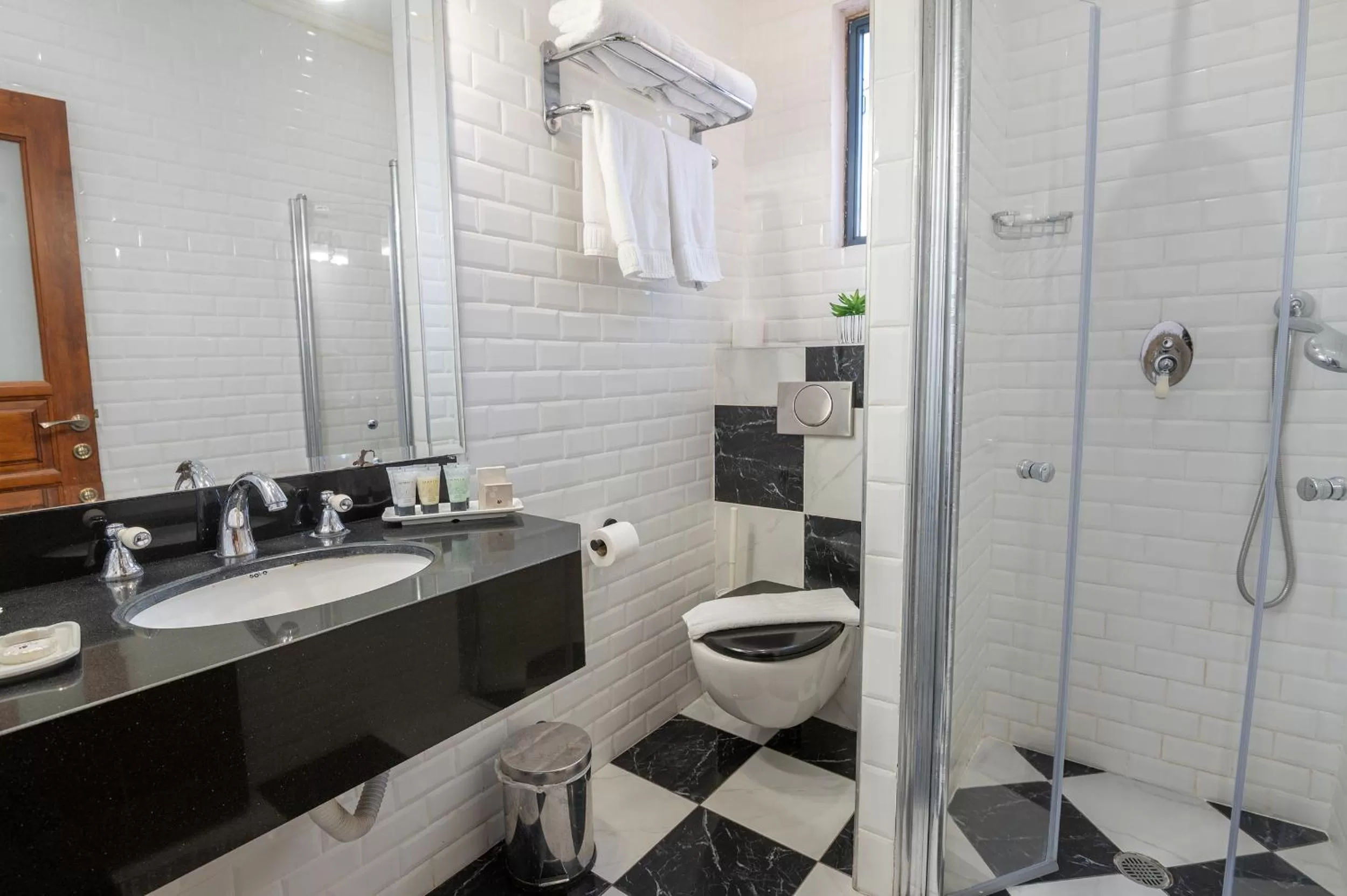 Bathroom in Villa Galilee Boutique Hotel and Spa