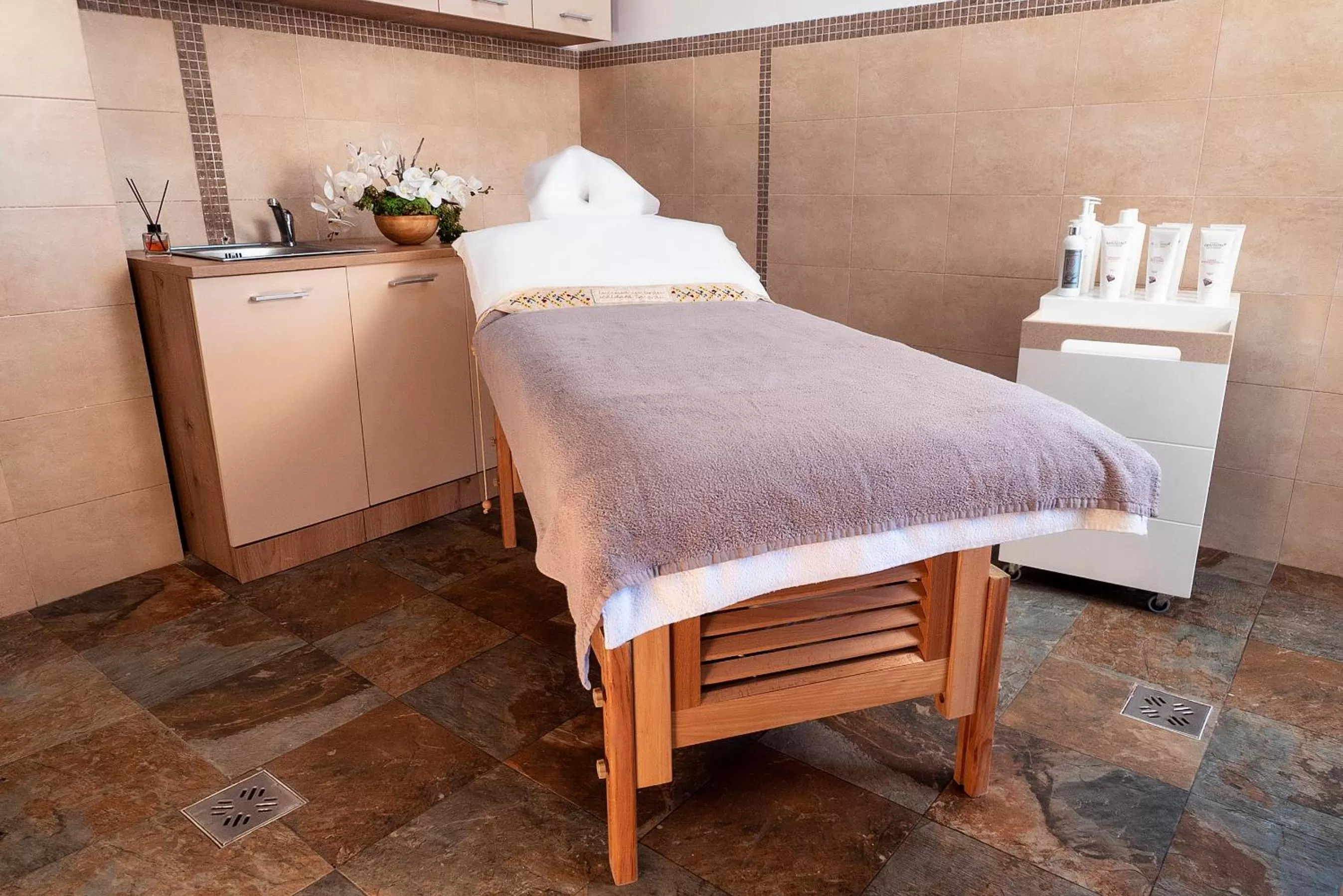 Massage in Hotel TISA