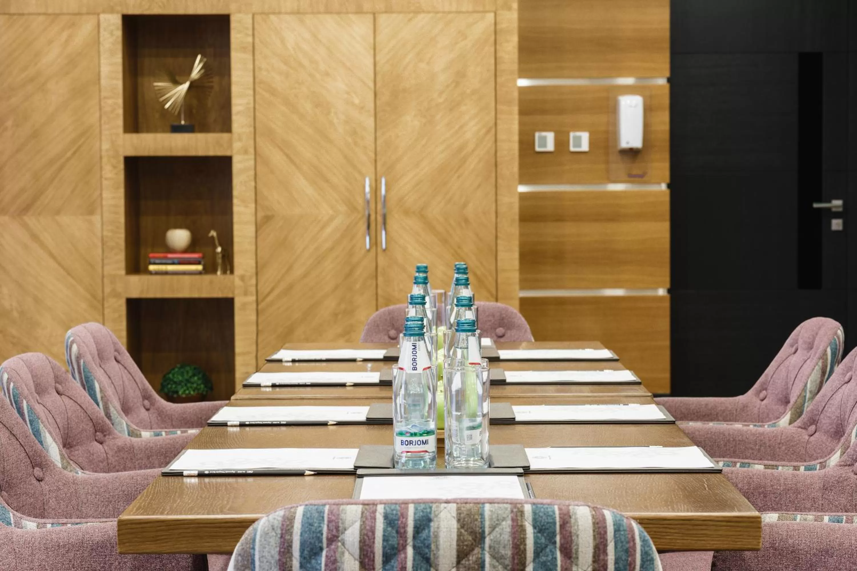 Meeting/conference room in ATECA Hotel Suites Tashkent