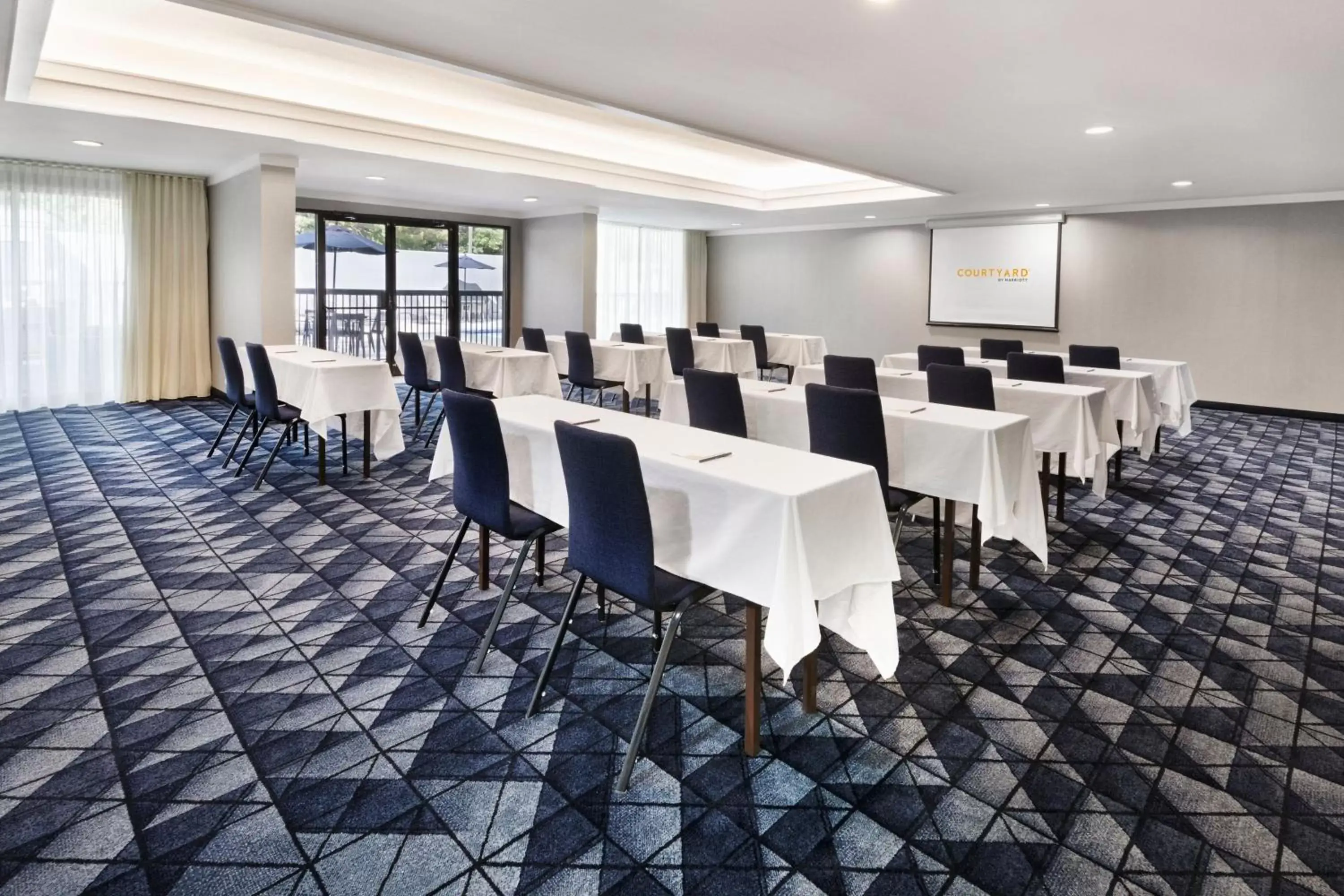 Meeting/conference room in Courtyard by Marriott Burlington