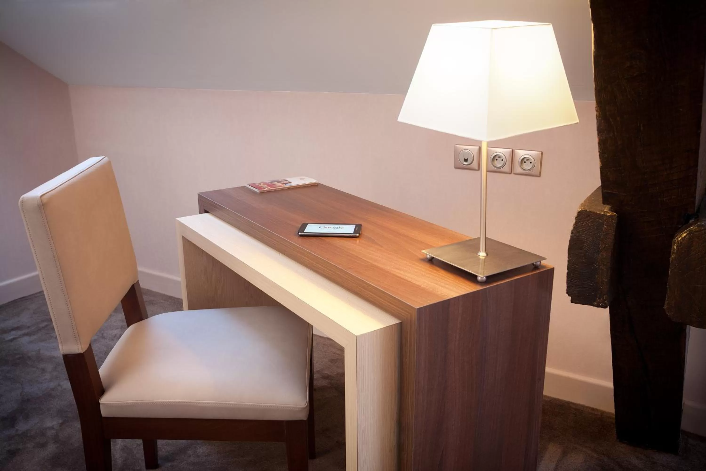 Decorative detail in HOTEL ARVERNA VICHY - ClT'HOTEL