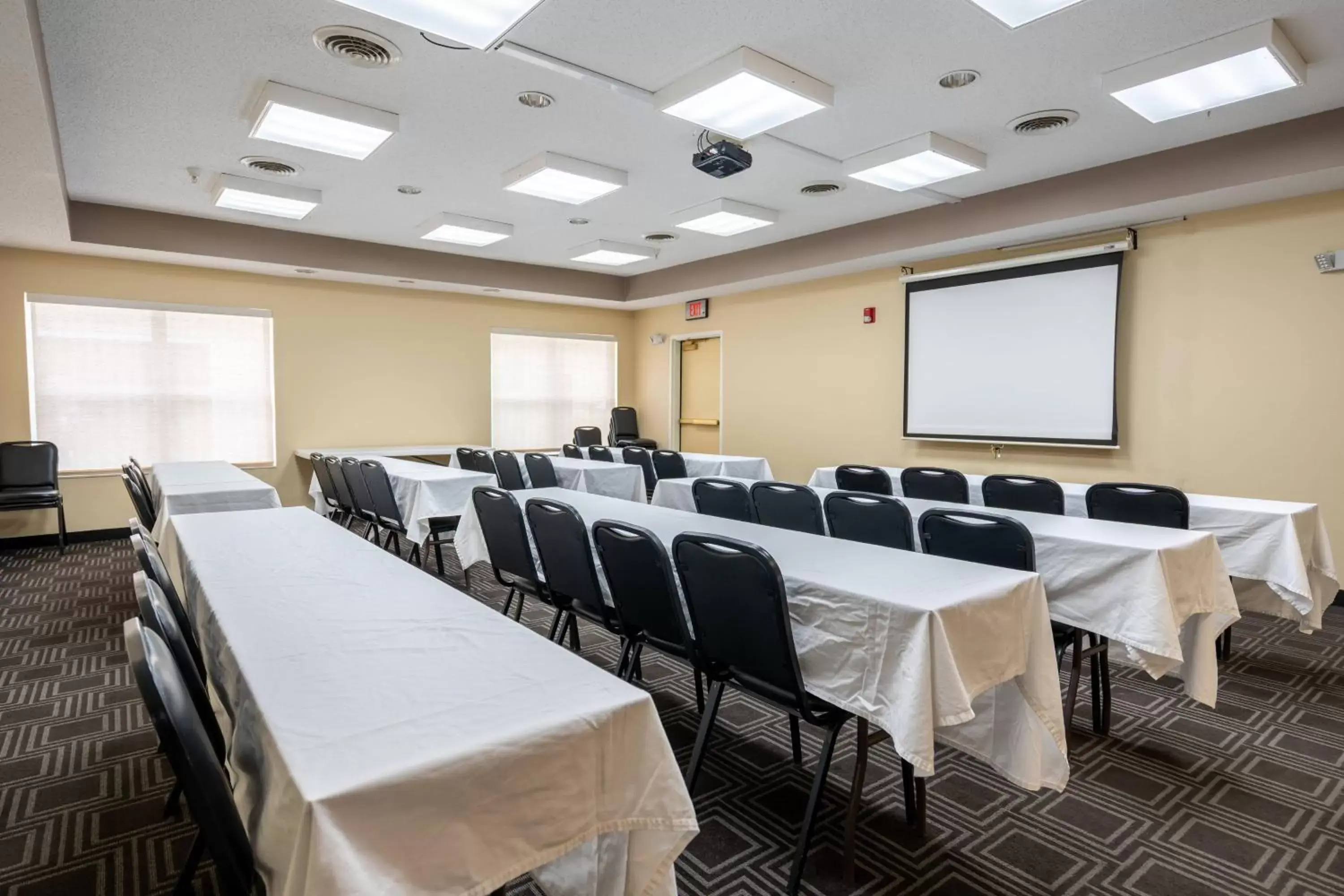 Meeting/conference room in TownePlace Suites Rochester