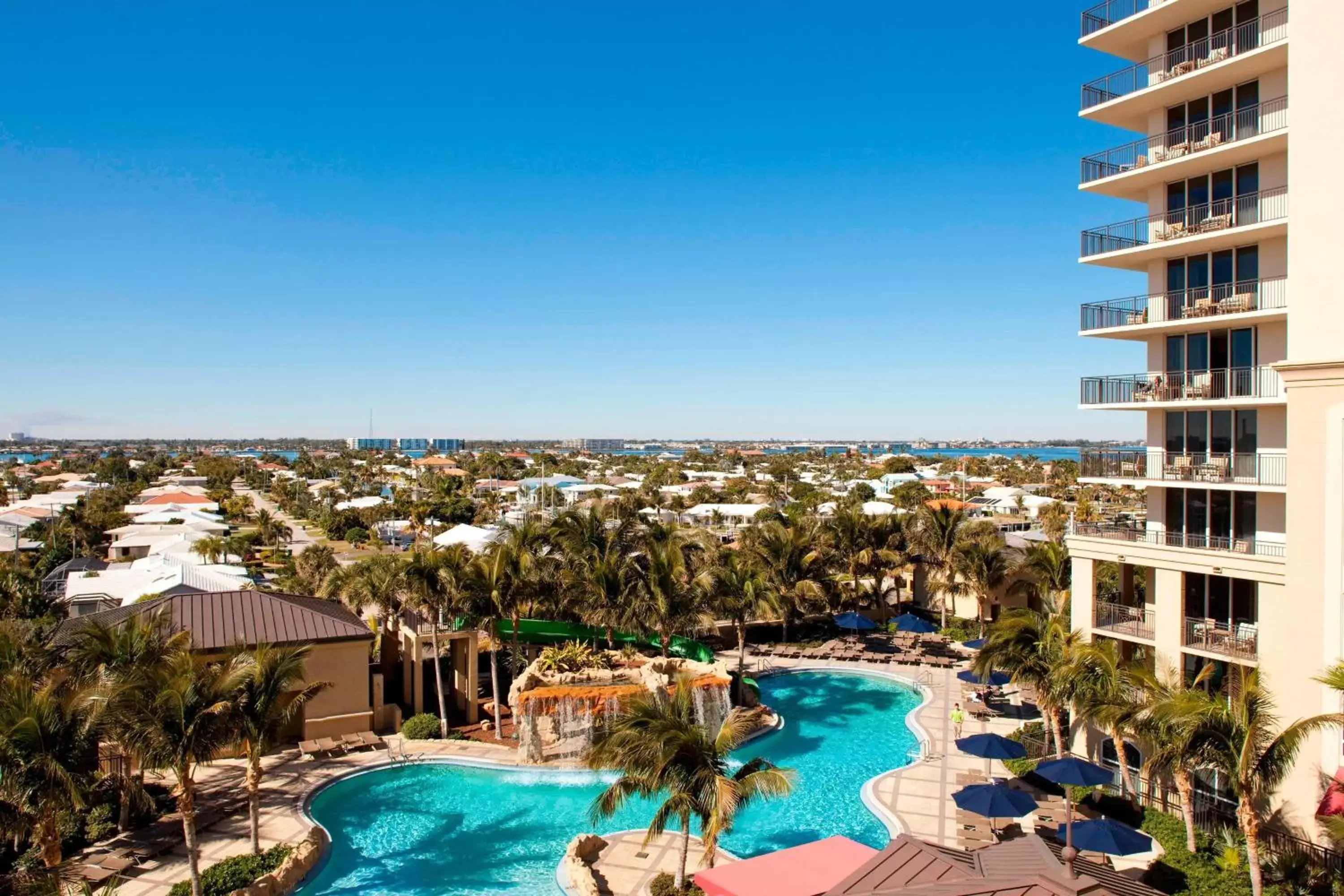 Bedroom, Pool View in Palm Beach Marriott Singer Island Beach Resort & Spa