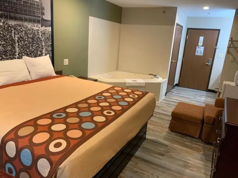 Bed in Super 8 by Wyndham Frankfort IN