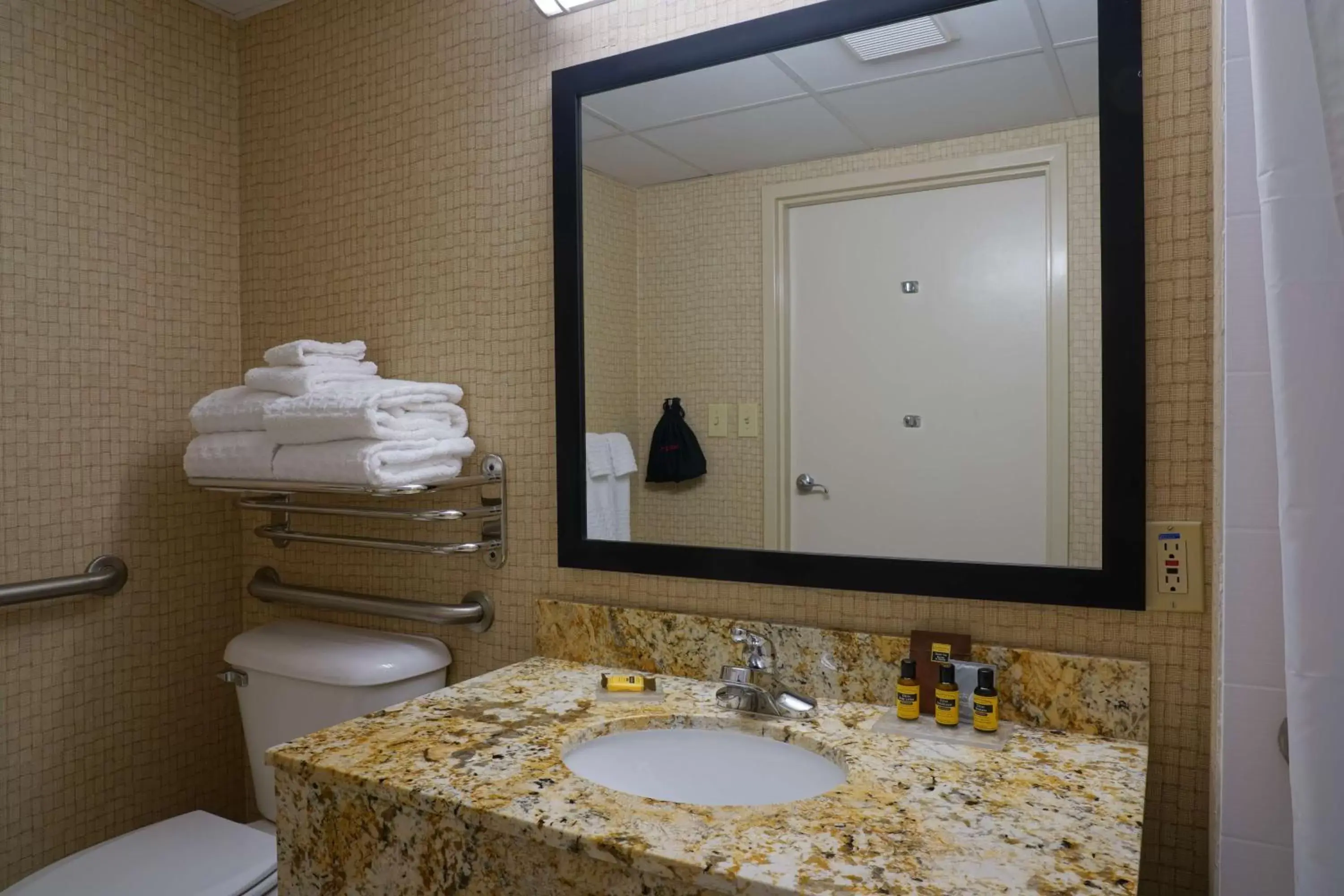 Bathroom in Best Western Plus Morristown Conference Center