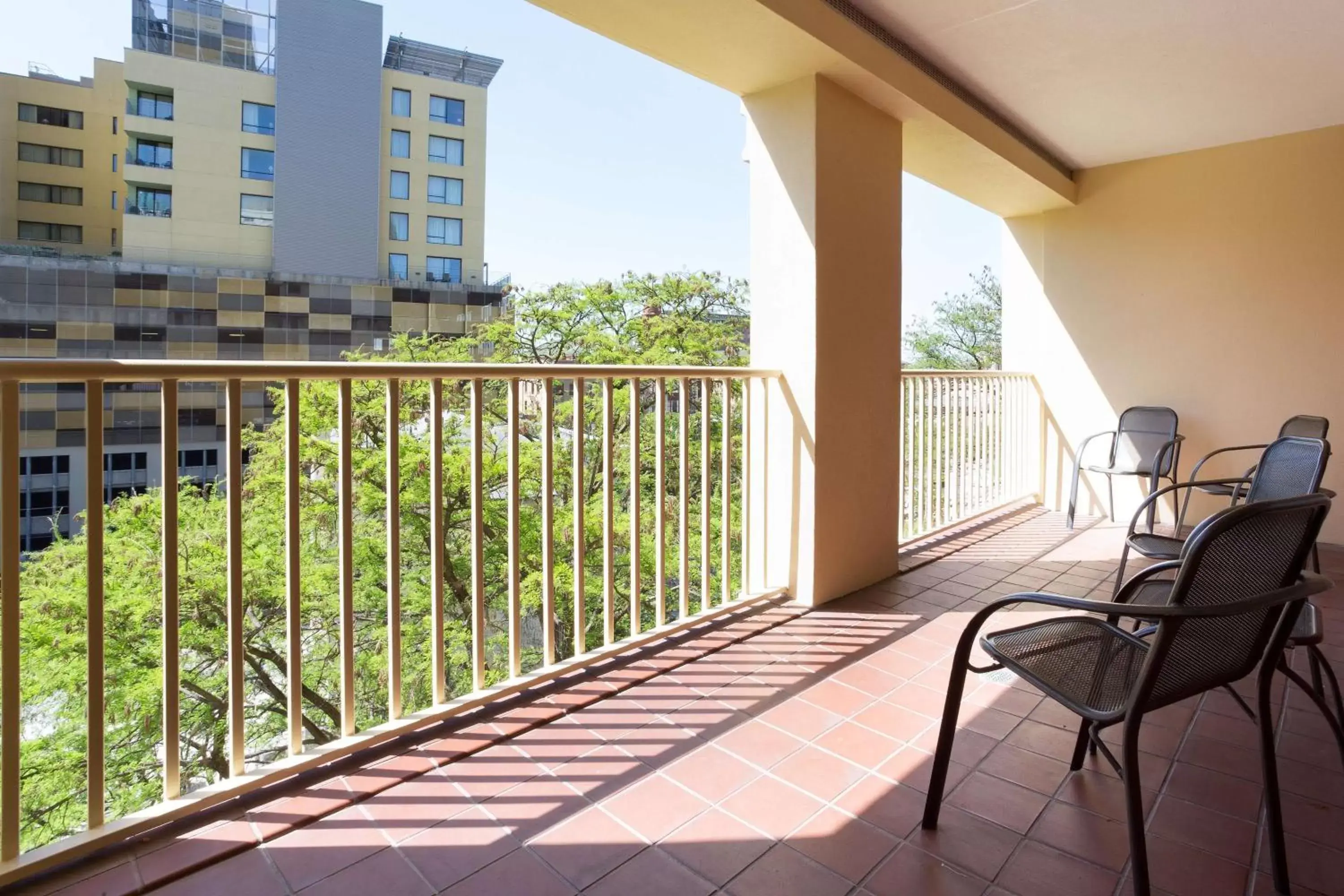 Photo of the whole room, Balcony/Terrace in Drury Inn & Suites San Antonio Riverwalk