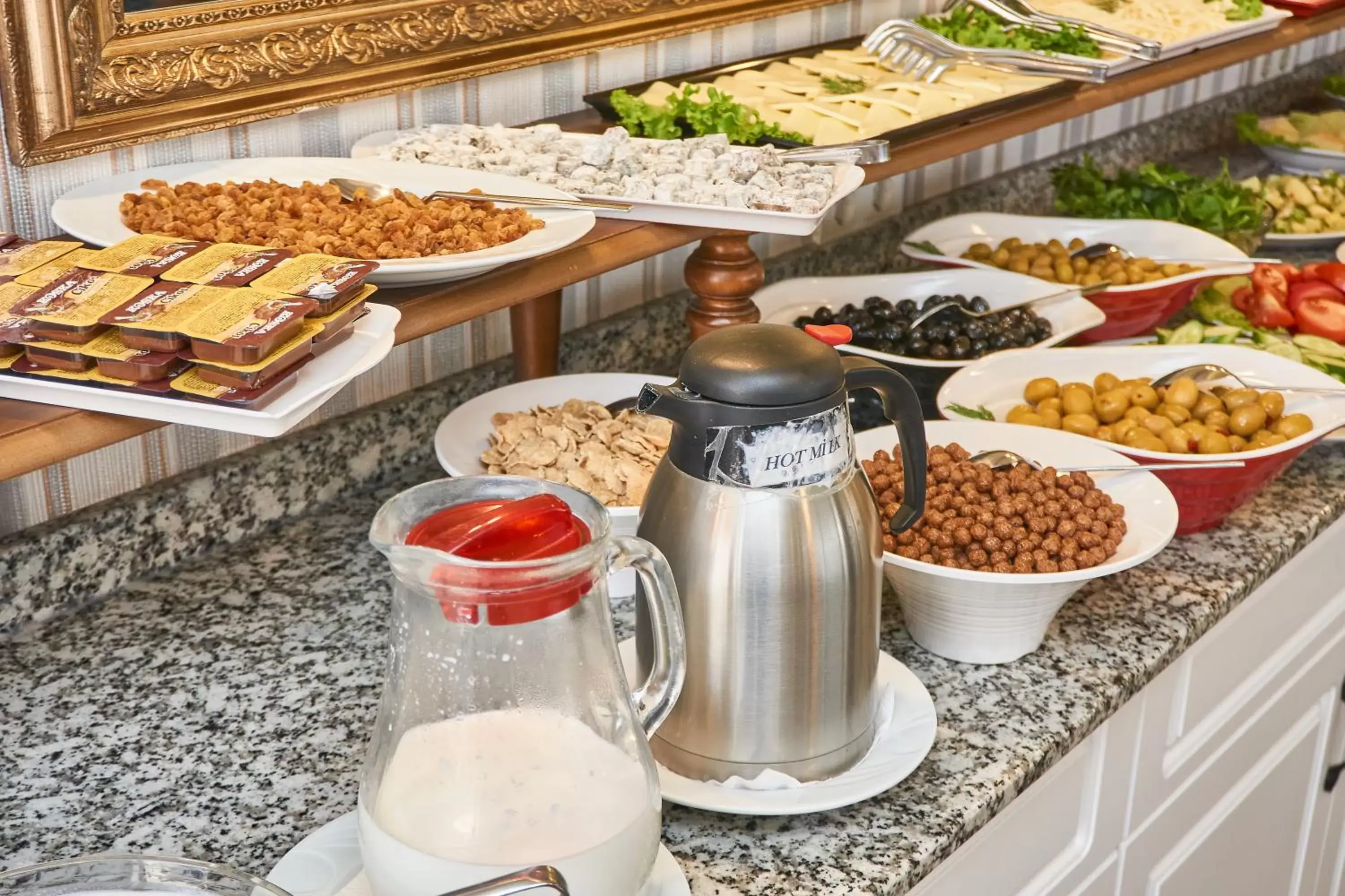 Buffet breakfast in Beyazit Palace Hotel & Cafe Restaurant