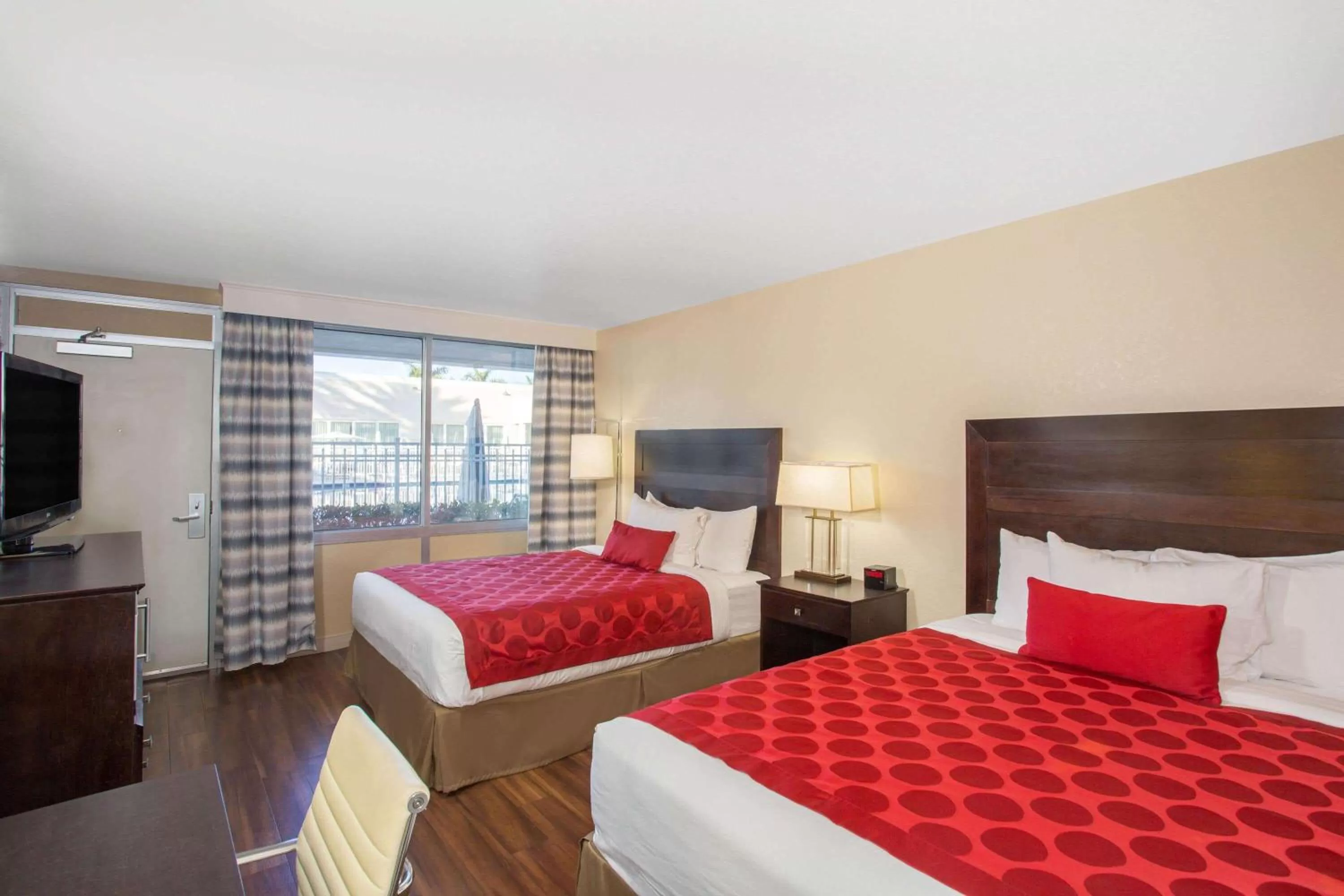 Photo of the whole room, Bed in Ramada by Wyndham Venice Hotel Venezia