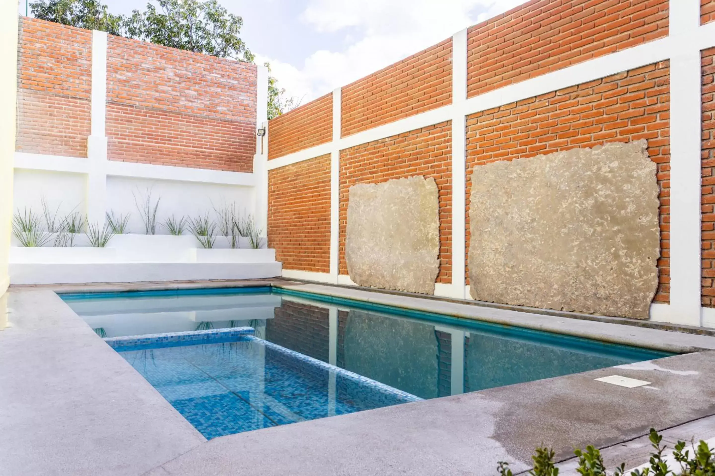 Swimming Pool in OYO Hotel Emperadores Inn, Atlixco