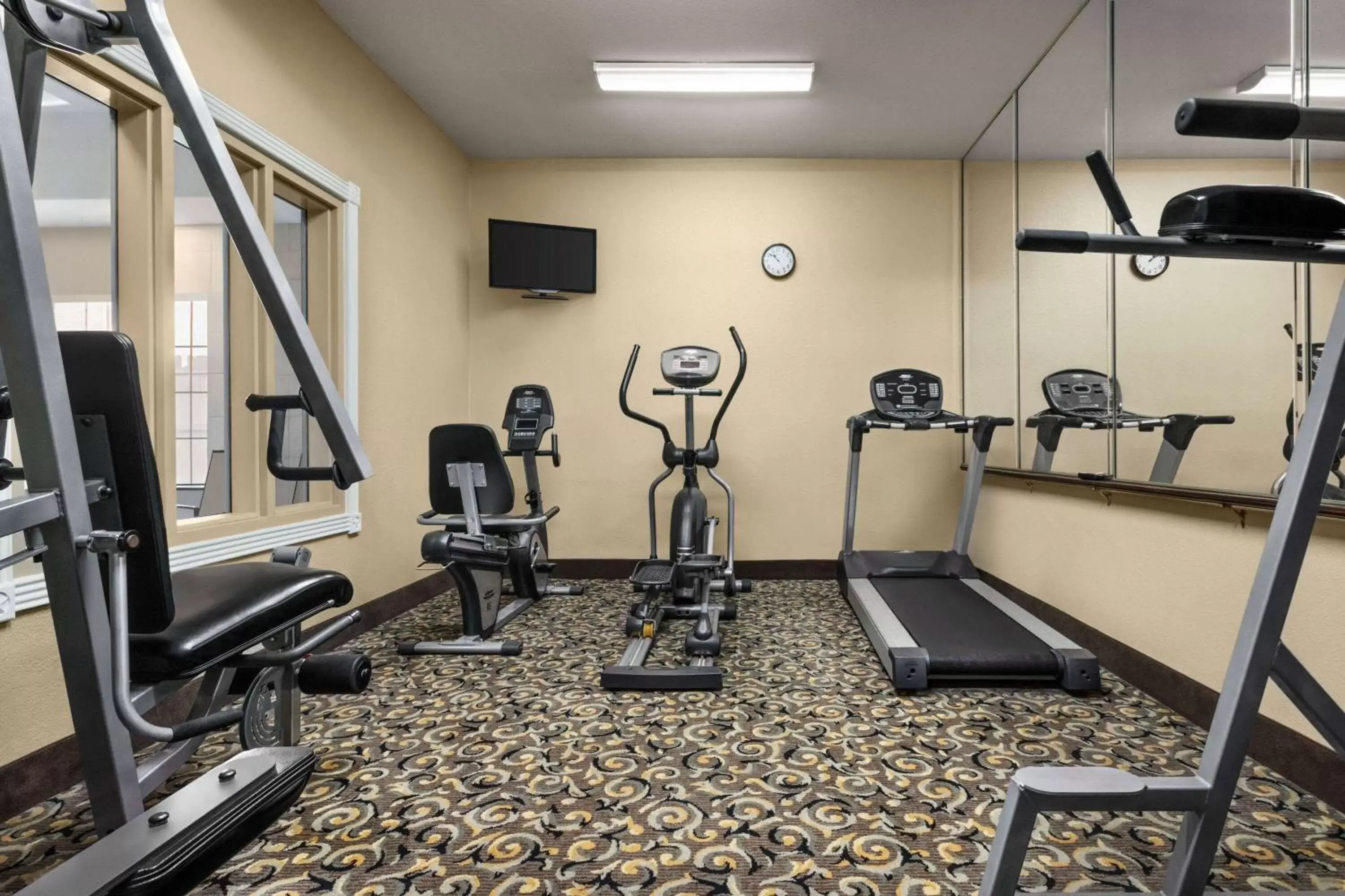 Fitness centre/facilities, Fitness Center/Facilities in Baymont by Wyndham Wichita Falls