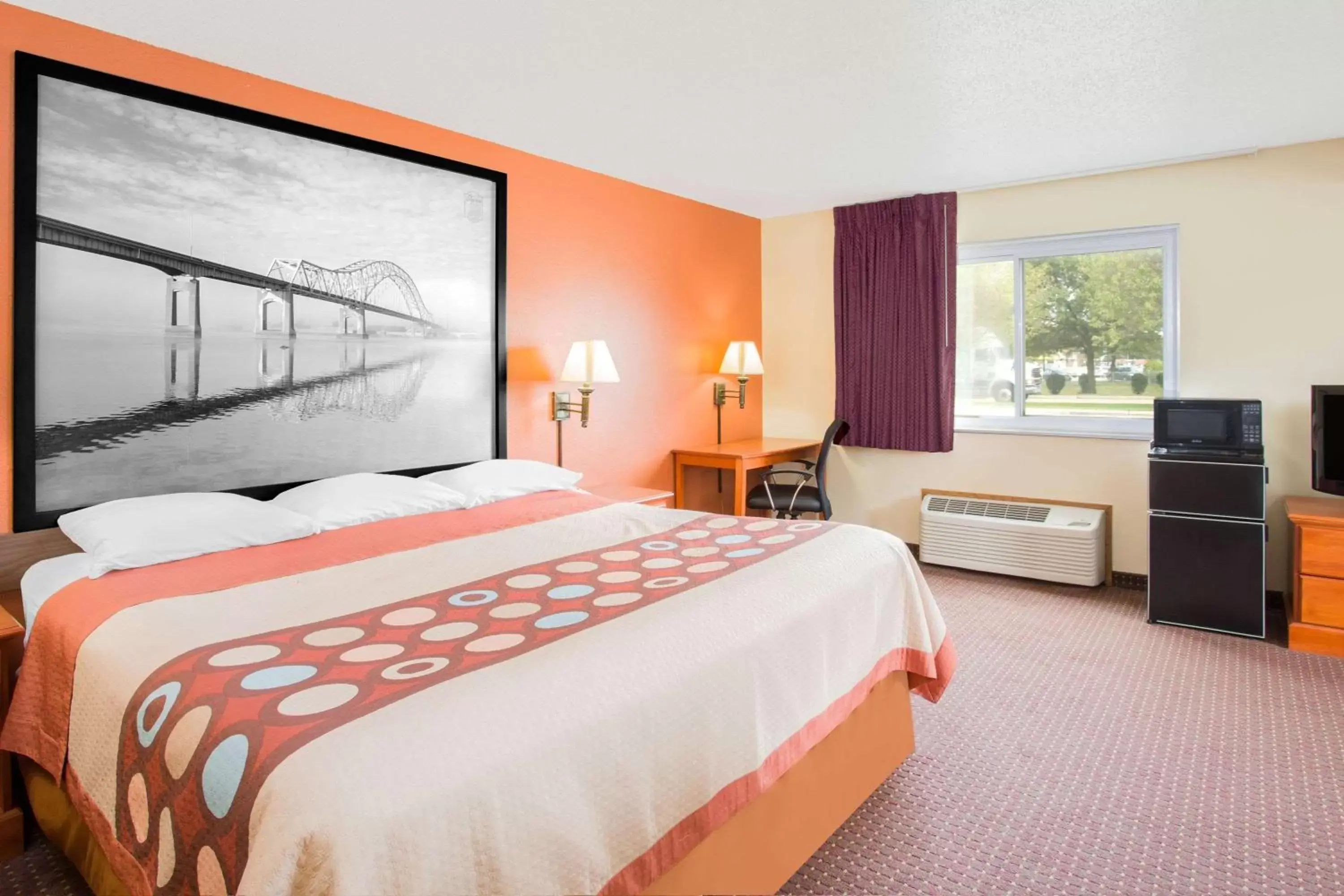 Photo of the whole room, Bed in Super 8 by Wyndham Waverly