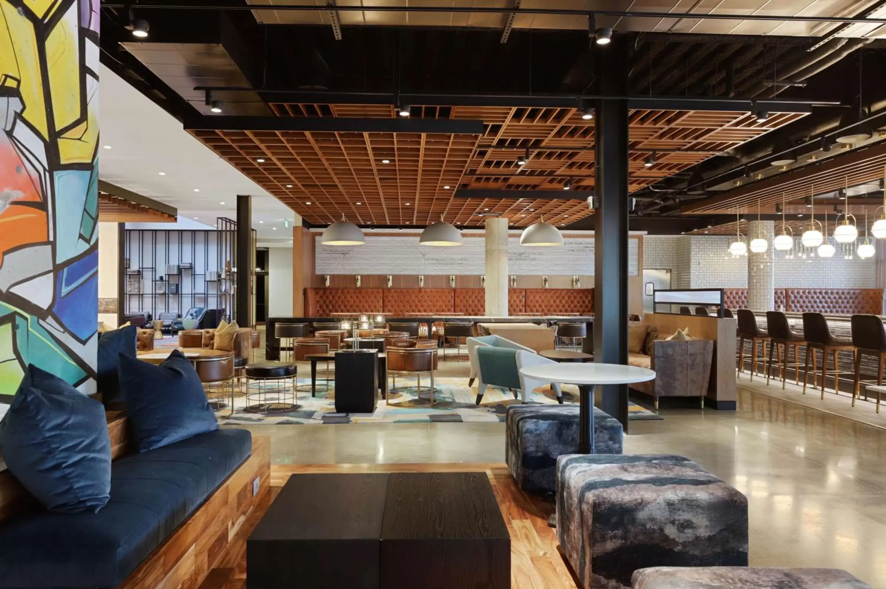 Lounge or bar in Canopy By Hilton Memphis Downtown Lounge or bar in Canopy By Hilton Memphis Downtown