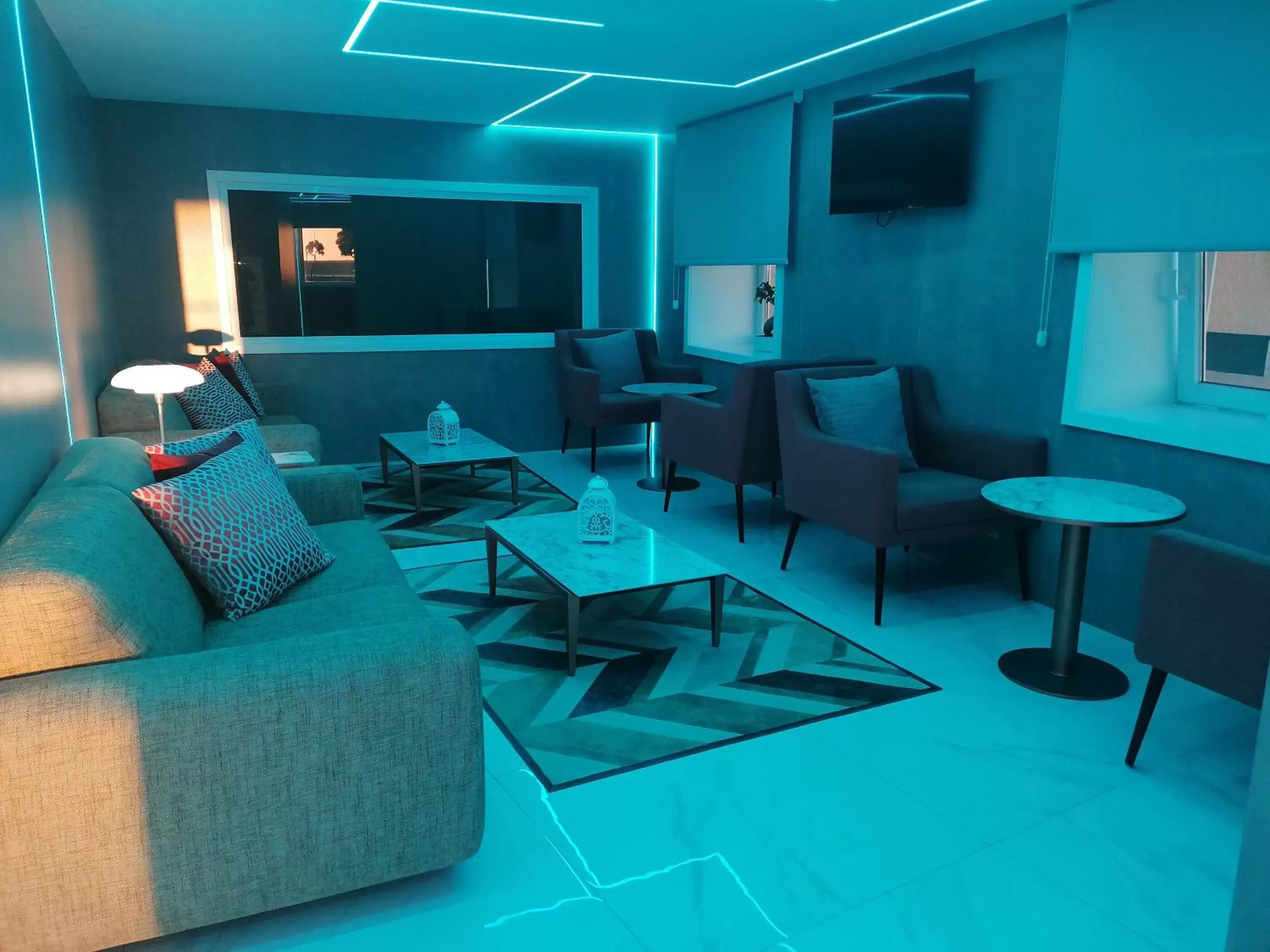 Communal lounge/ TV room, Seating Area in Grande Hotel da Povoa