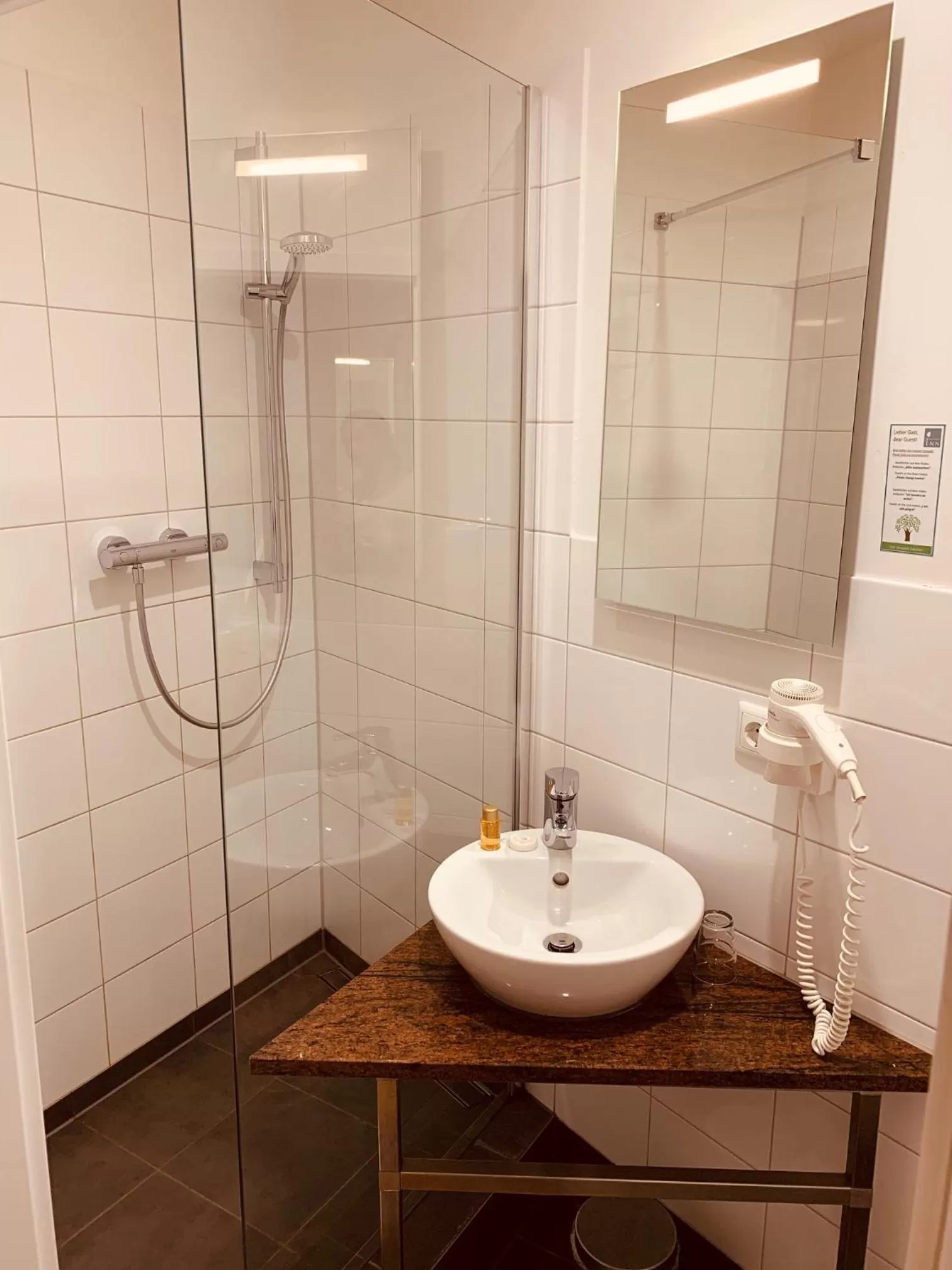 Bathroom in Lindenau Inn
