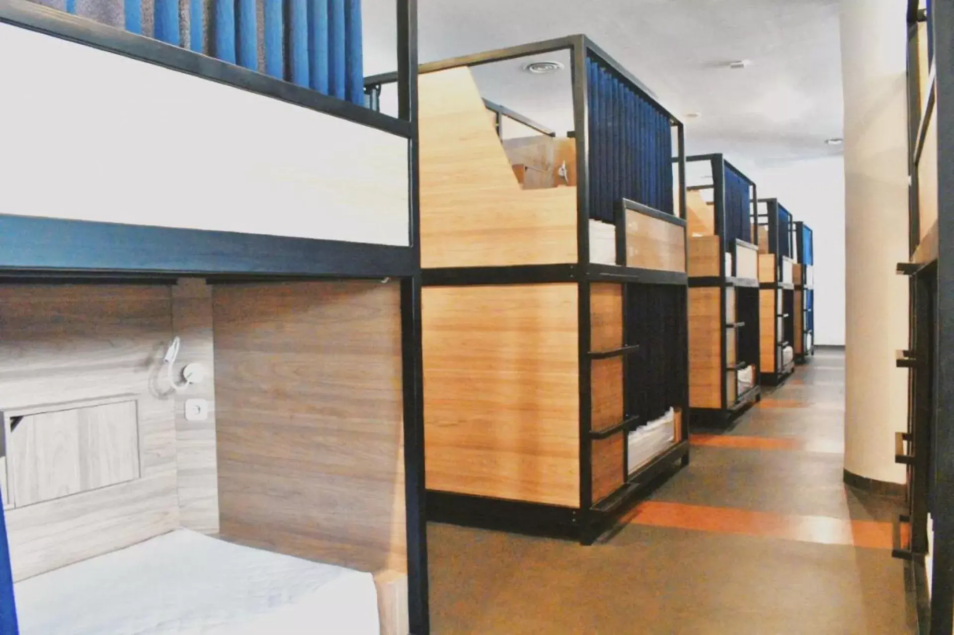 Bunk Bed in Kapal Garden Hotel Malang