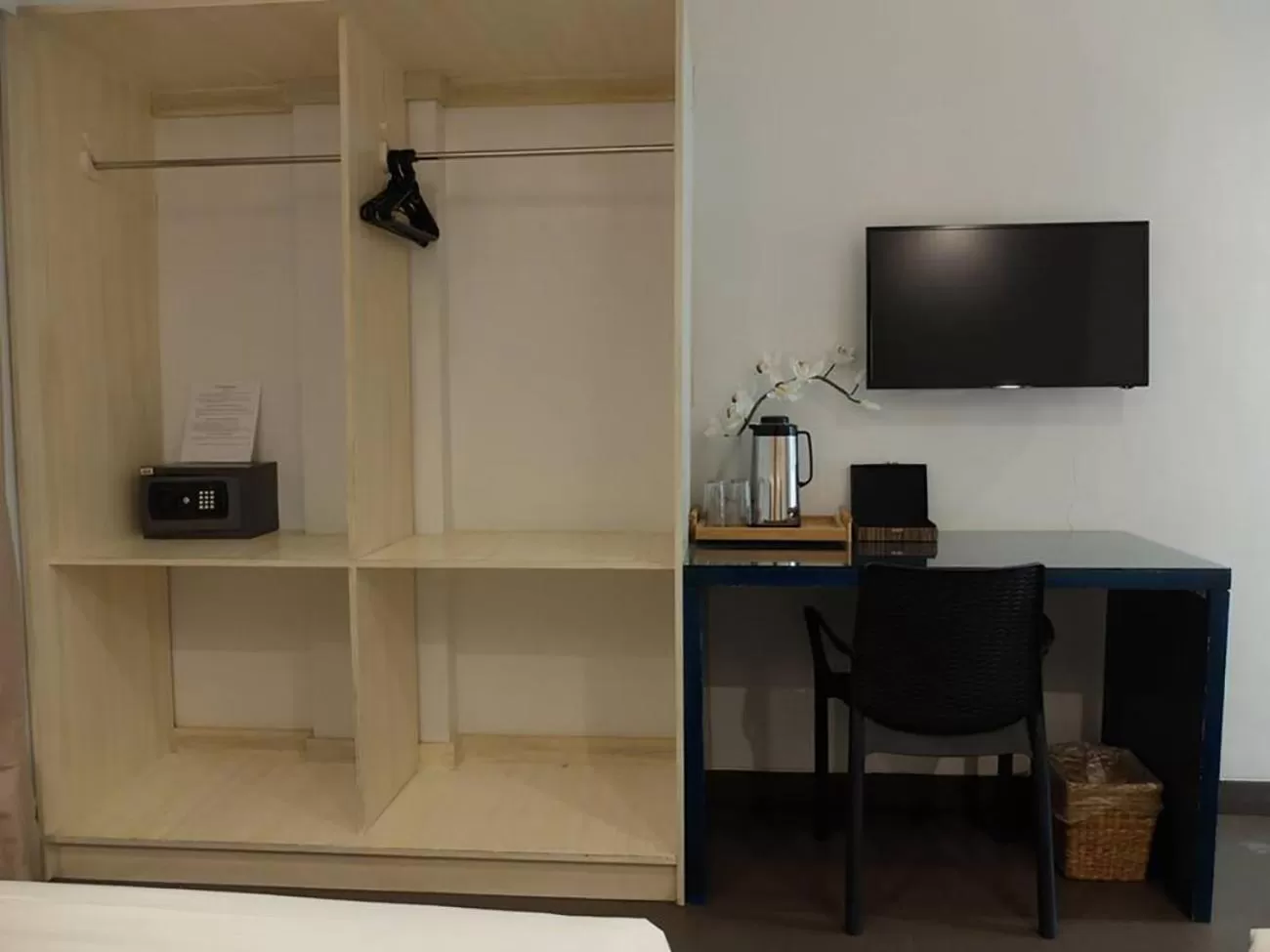 Bedroom in Treetop Suites