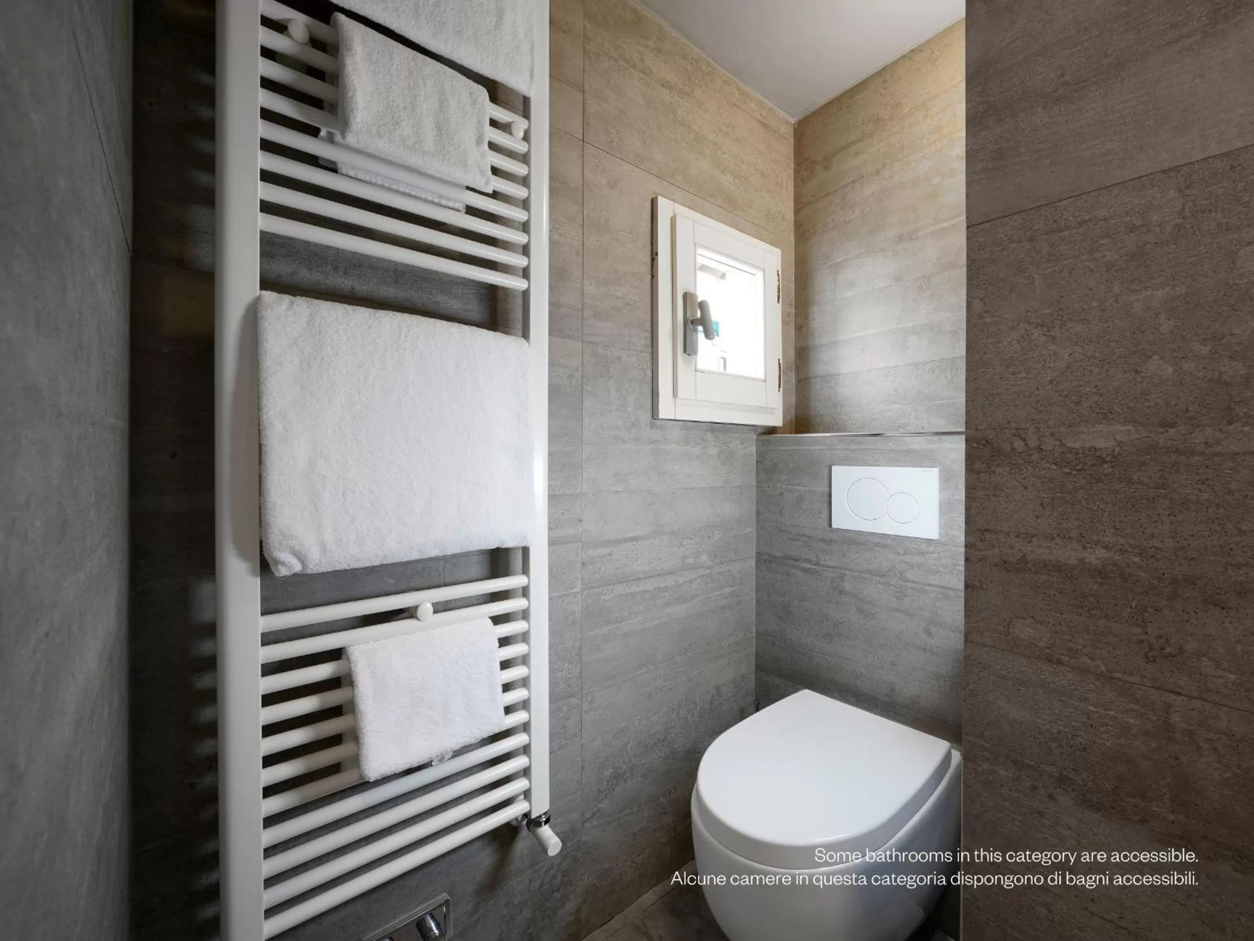 Toilet in Numa Florence Rodo