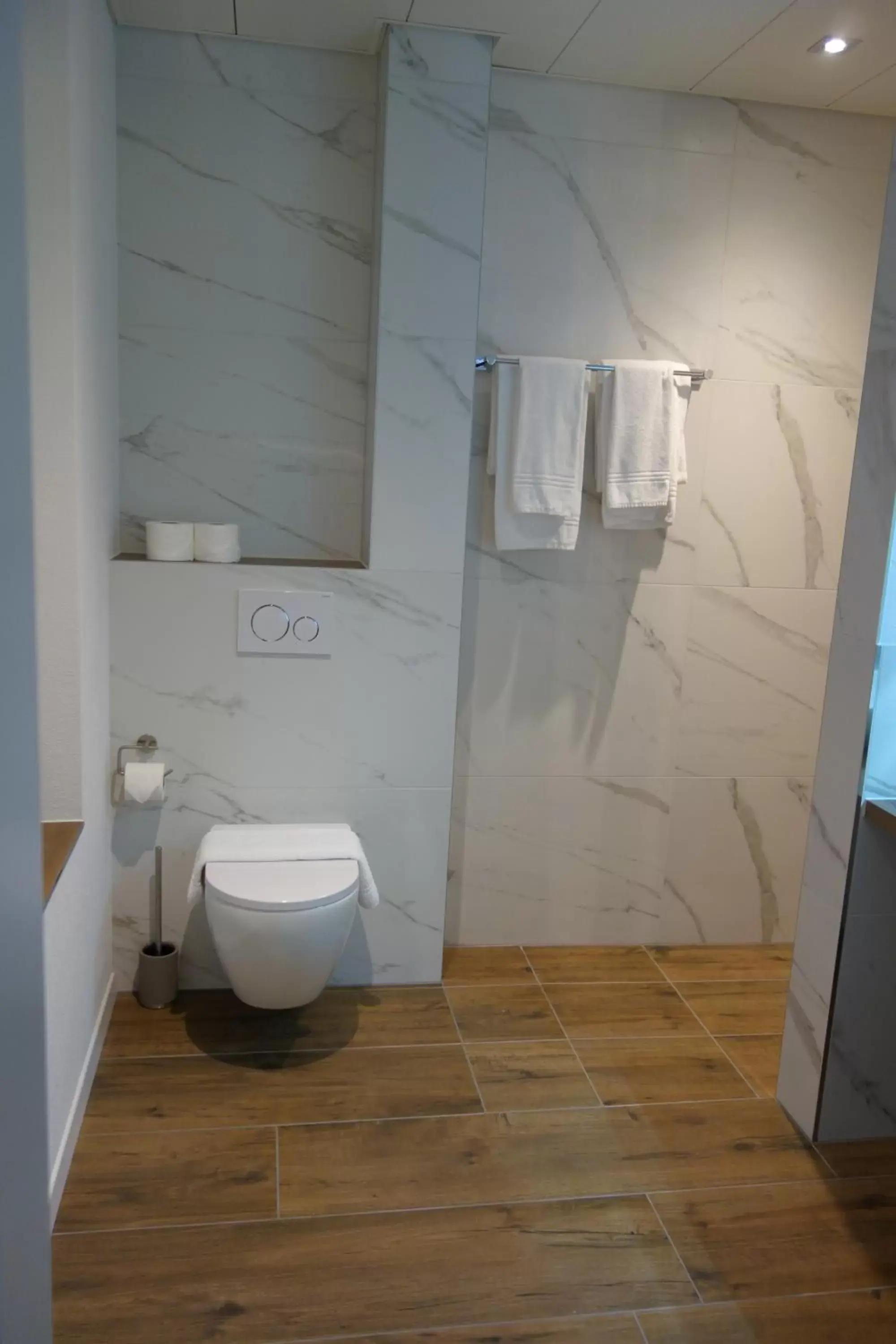 Toilet, Bathroom in Partner Hotel AG Zofingen