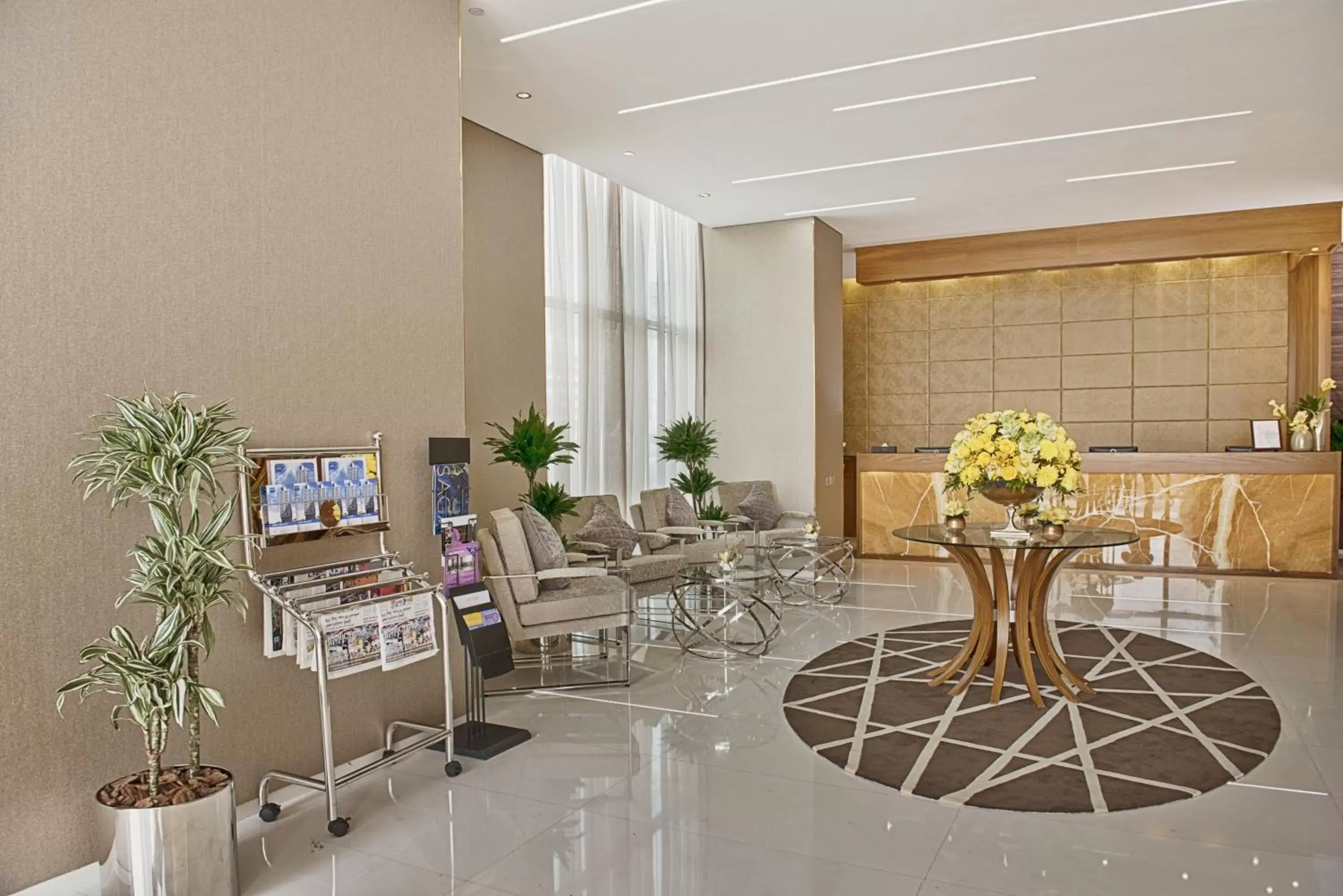 Lobby or reception, Restaurant/Places to Eat in TRYP by Wyndham Abu Dhabi City Center