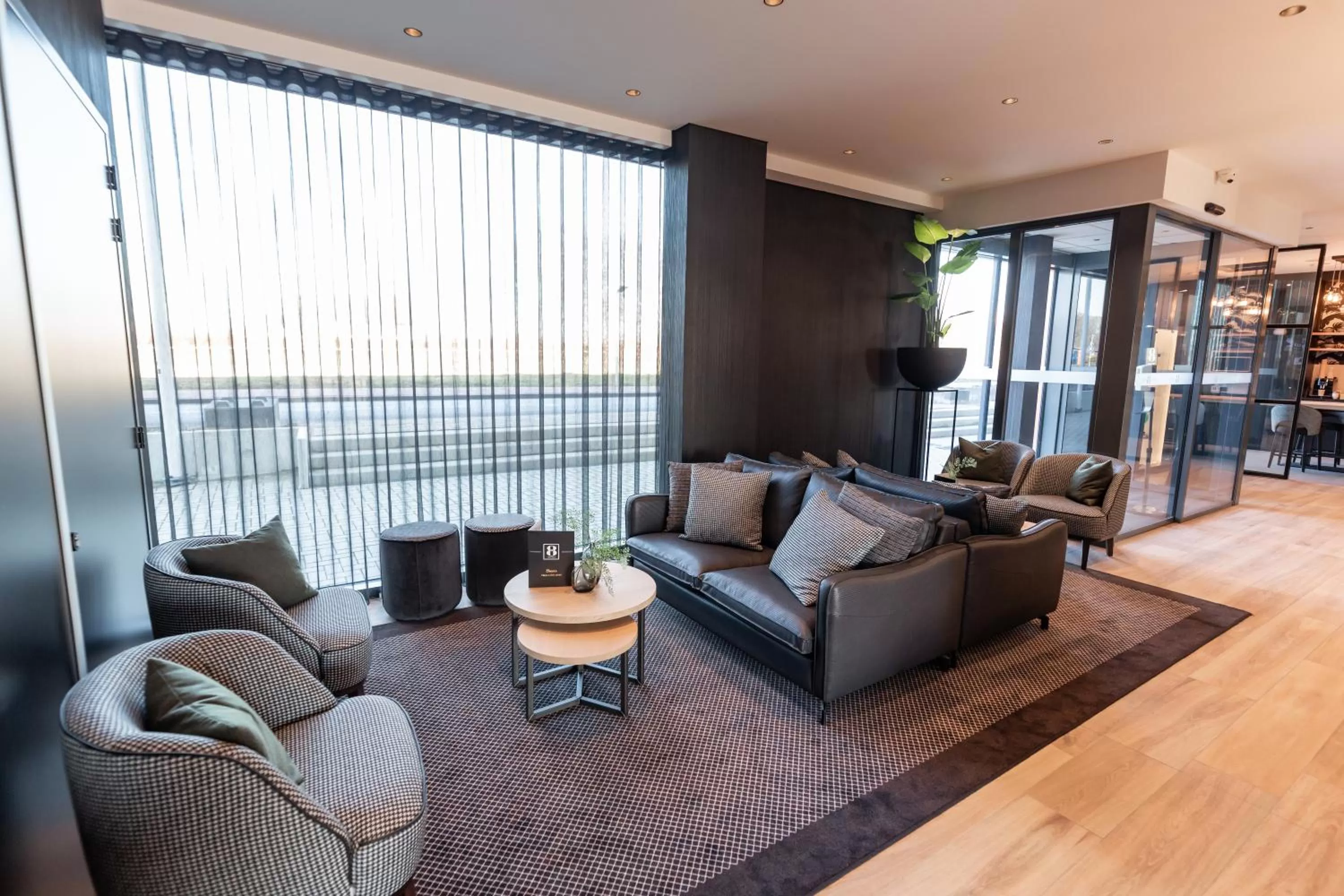 Lobby or reception in Gr8 Hotel Maastricht Aachen Airport