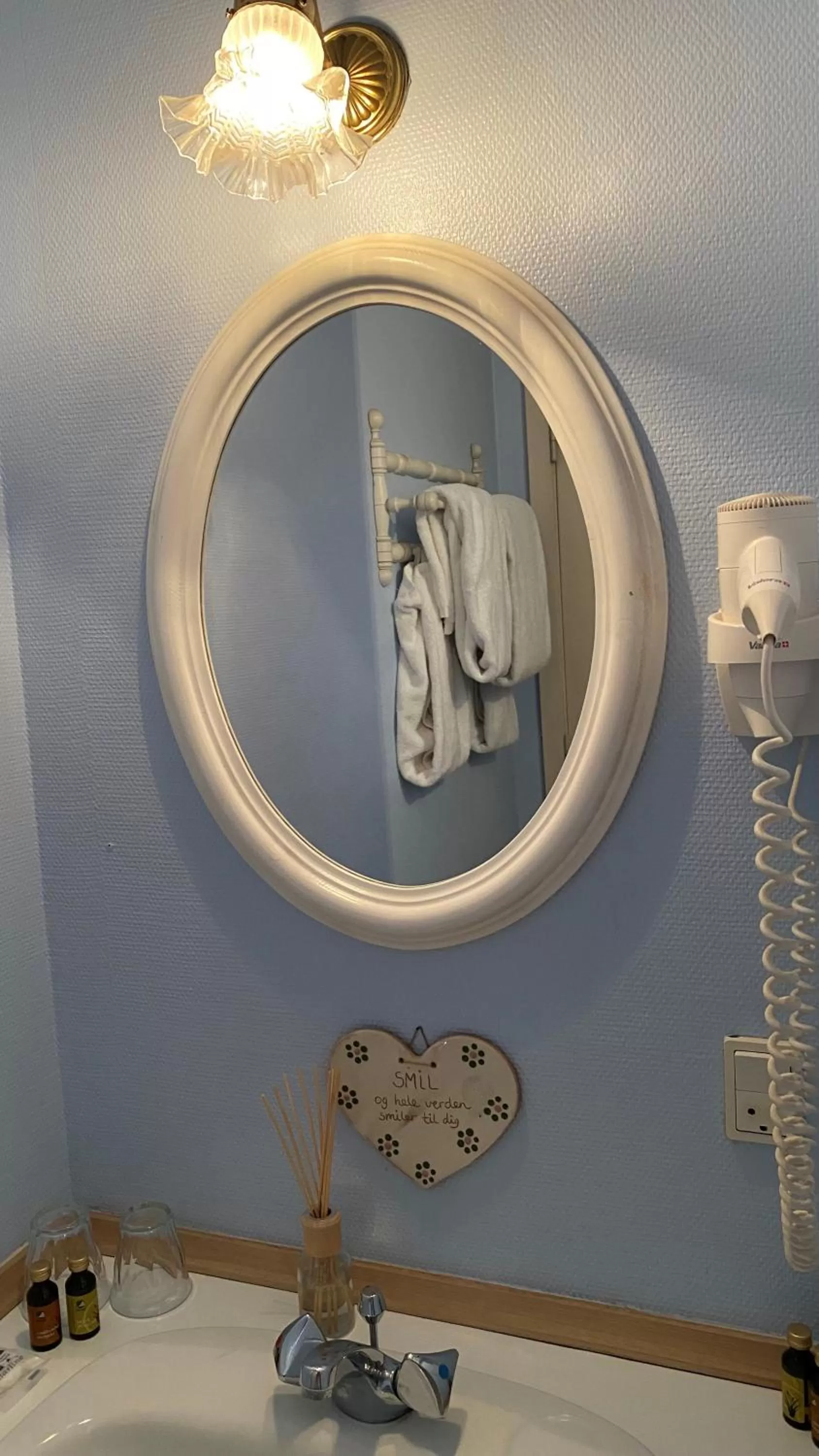 Bathroom in Svostrup Kro