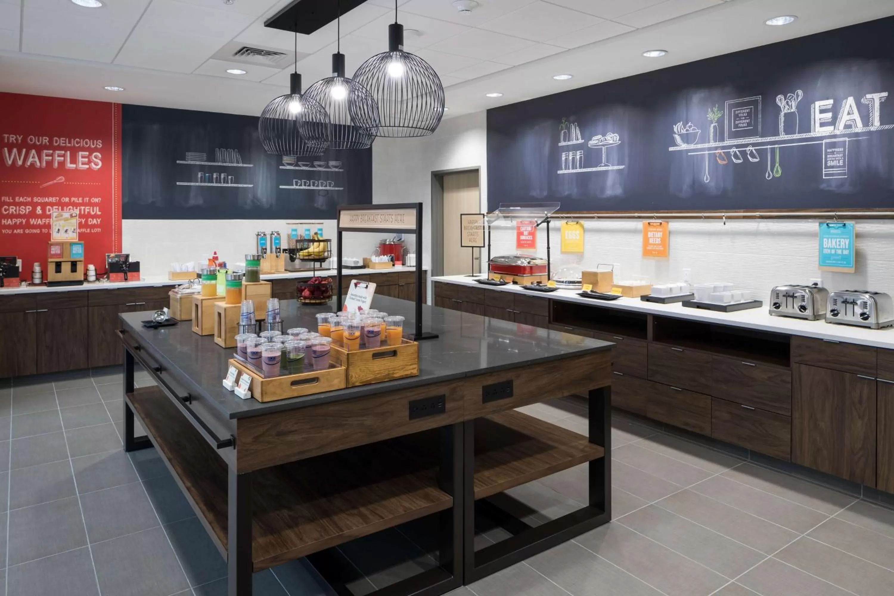 Breakfast in Hampton Inn & Suites Cape Canaveral Cruise Port, Fl