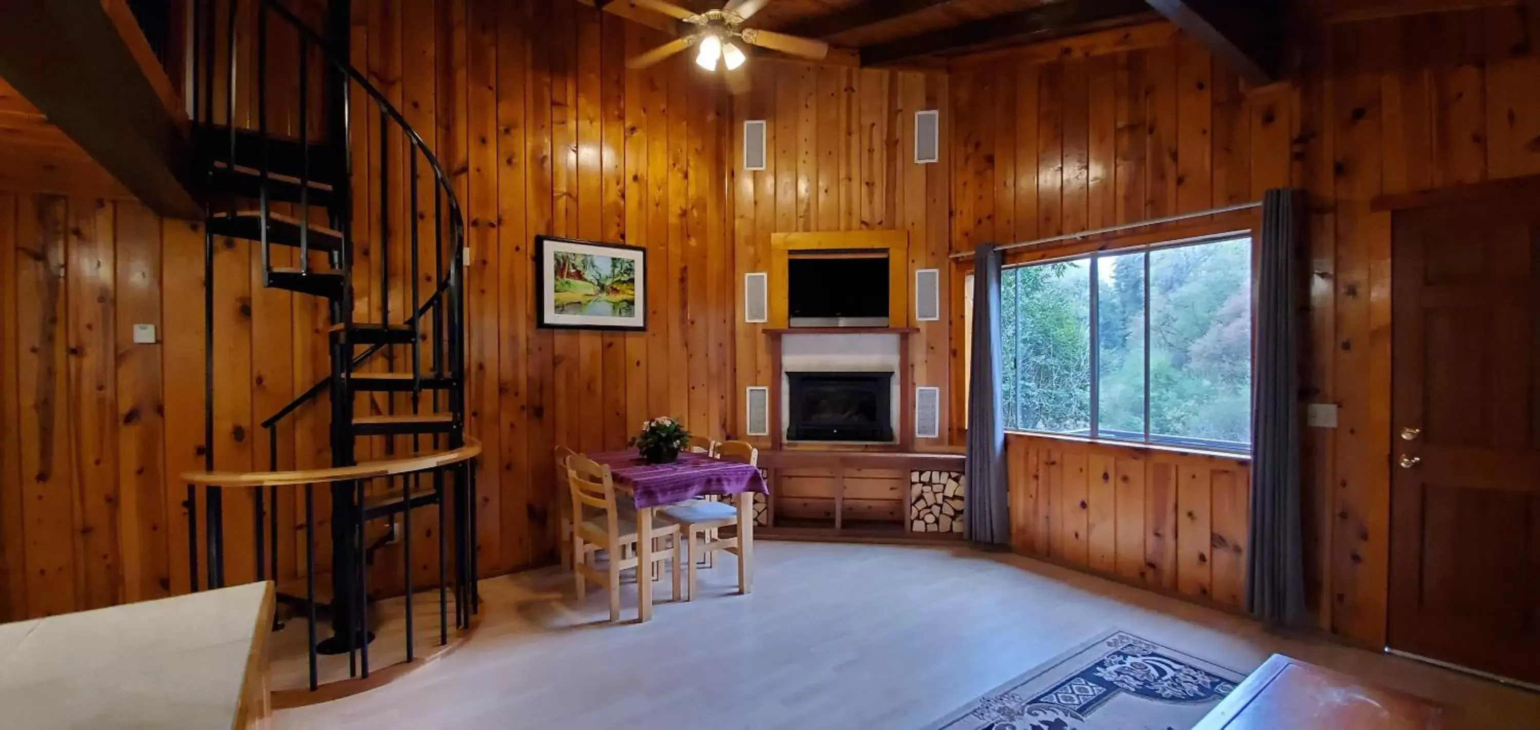 Living room in Fern River Resort