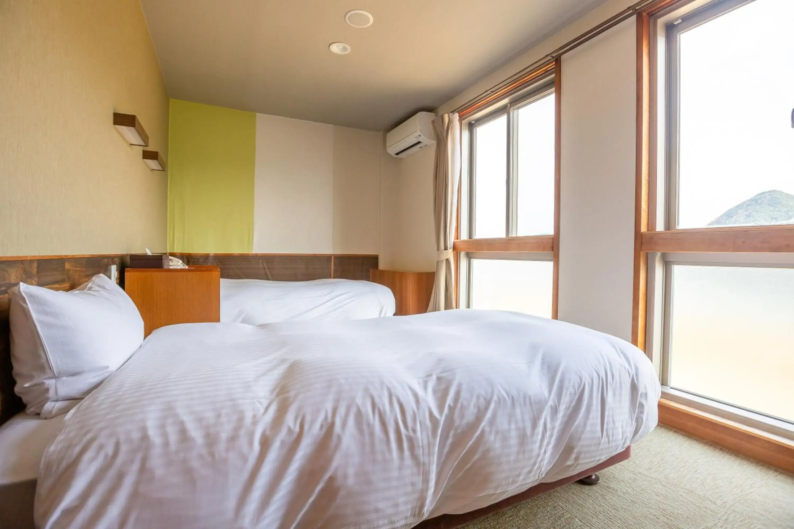 Photo of the whole room, Bed in Ooedo Onsen Monogatari Kinosaki