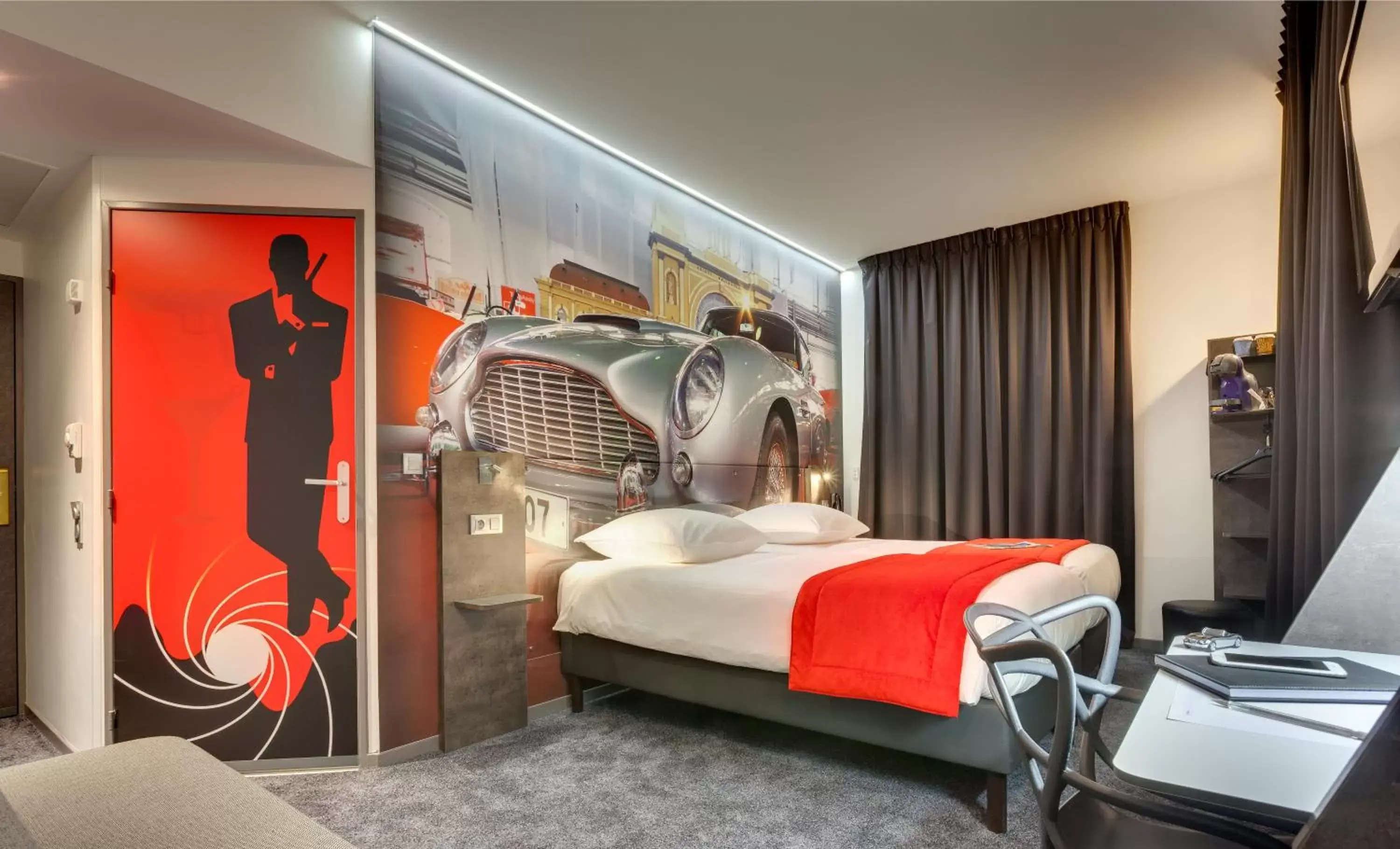 Bedroom in Hôtel Kyriad Rennes