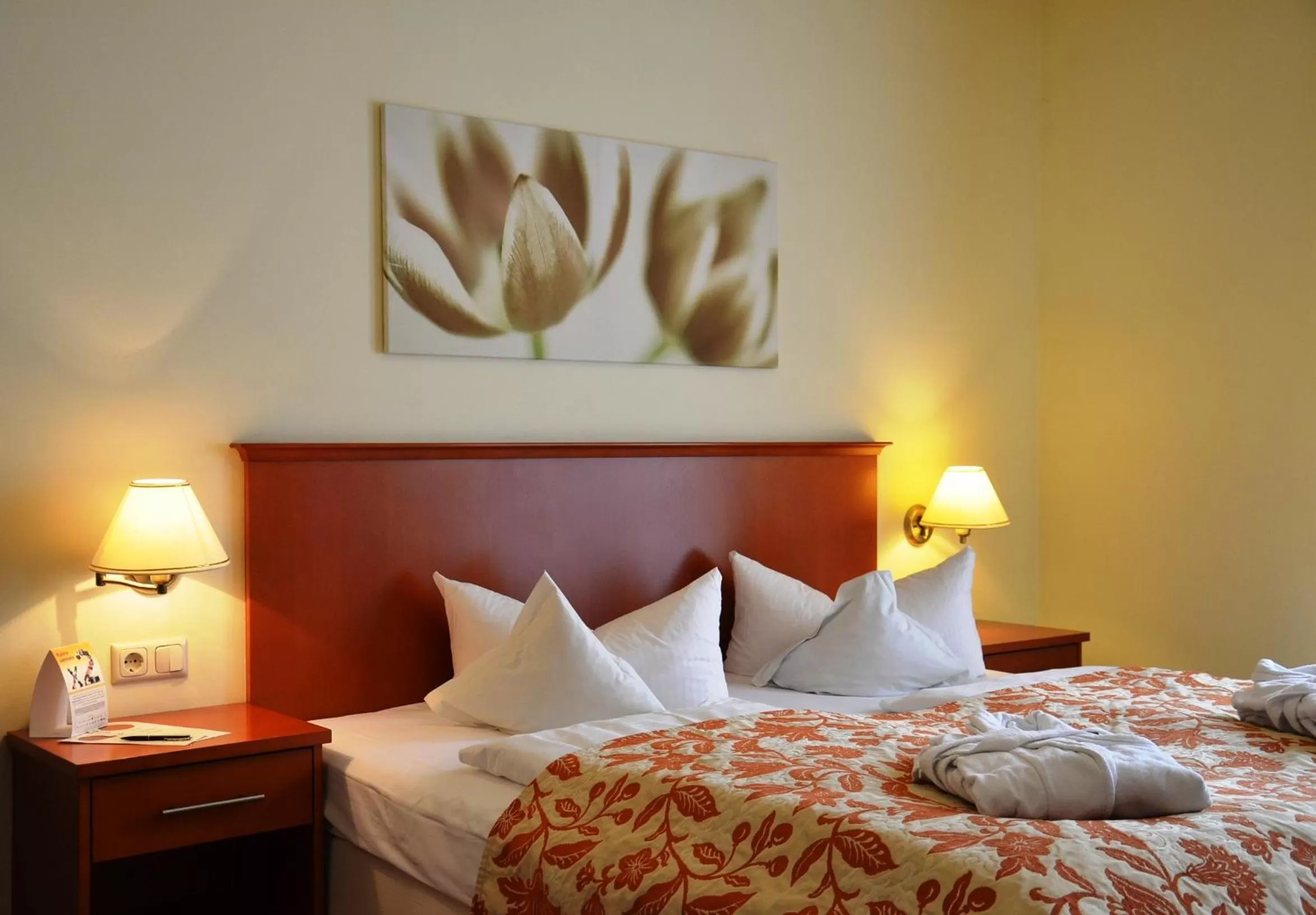 Bed in Wyndham Garden Quedlinburg Stadtschloss