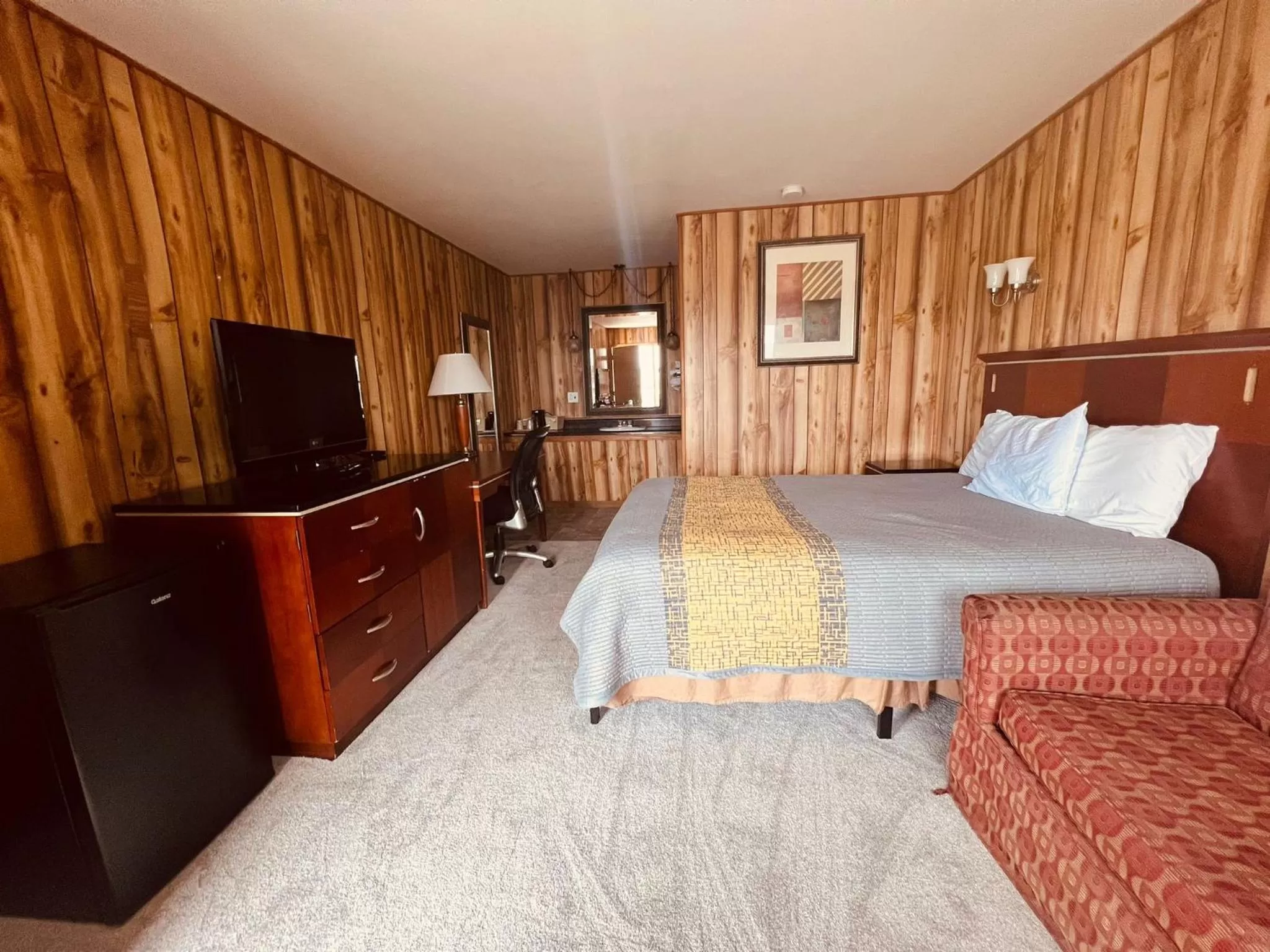 Queen Room - single occupancy in Country Inn - Licking